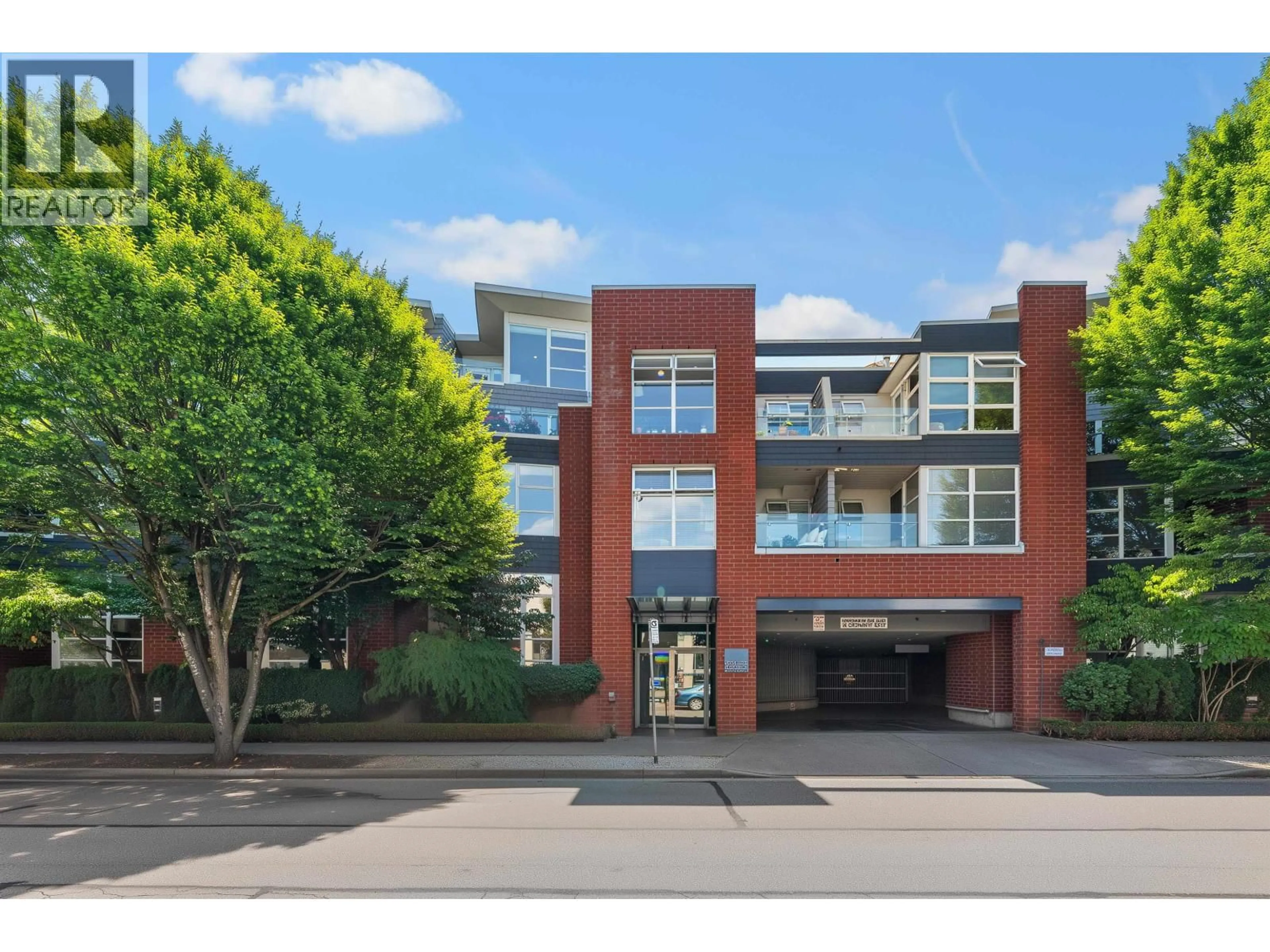 Home with brick exterior material, building for 321 - 638 7TH AVENUE, Vancouver British Columbia V5Z1B5