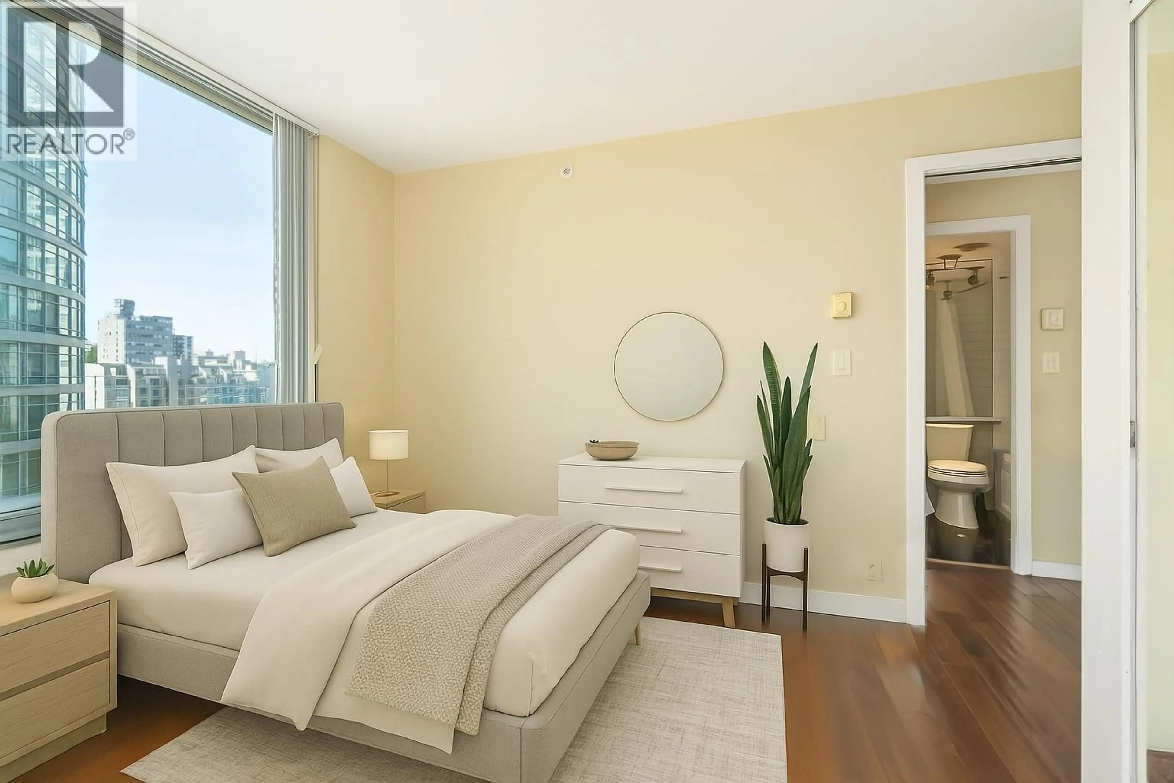 Bedroom with bed, unknown for 1106 - 1200 GEORGIA STREET, Vancouver British Columbia V6E4R2