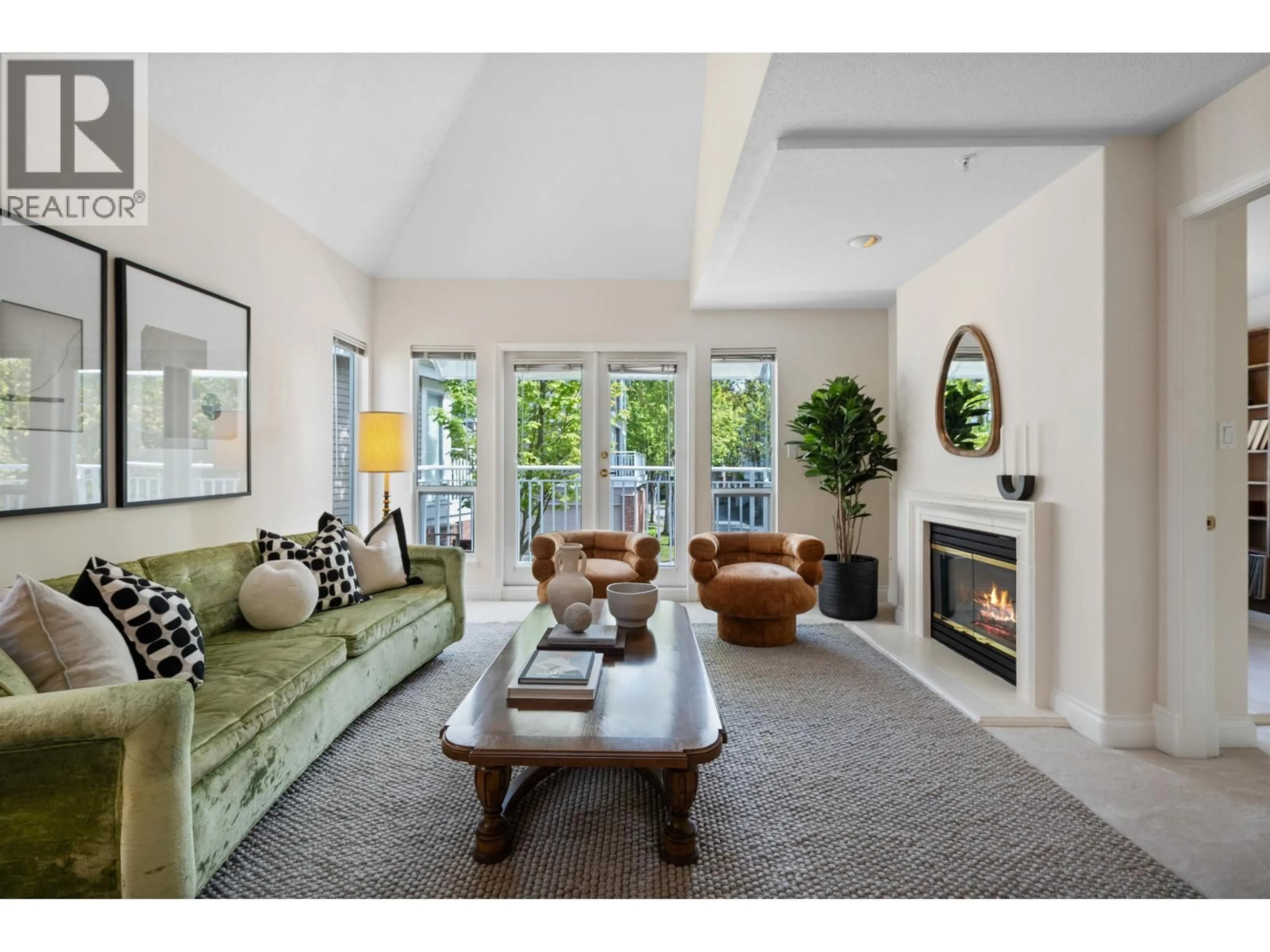 Living room with furniture, unknown for 30 - 5760 HAMPTON PLACE, Vancouver British Columbia V6T2G1