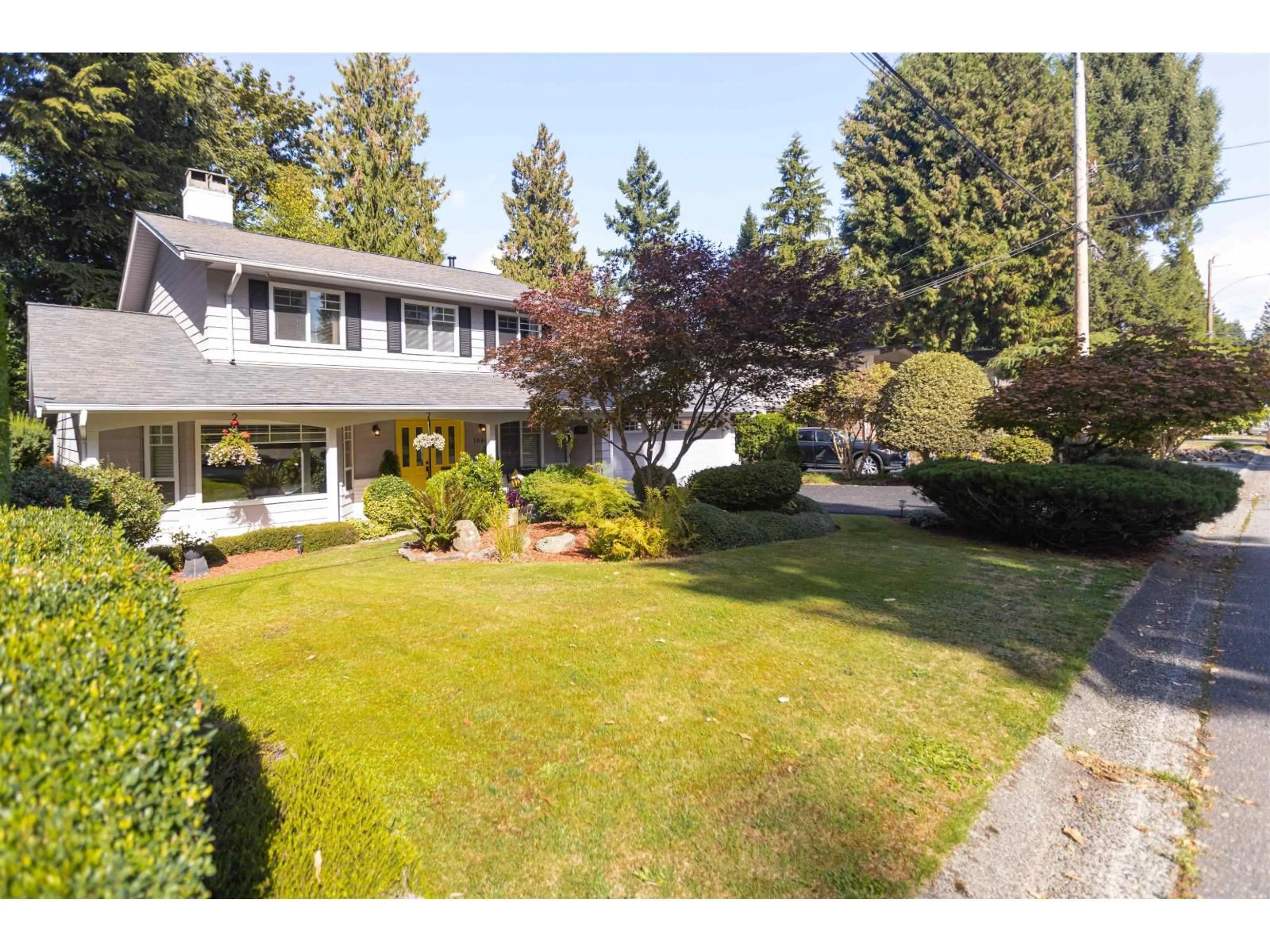 A pic from outside/outdoor area/front of a property/back of a property/a pic from drone, street for 10463 SUNCREST, Delta British Columbia V4C2N1