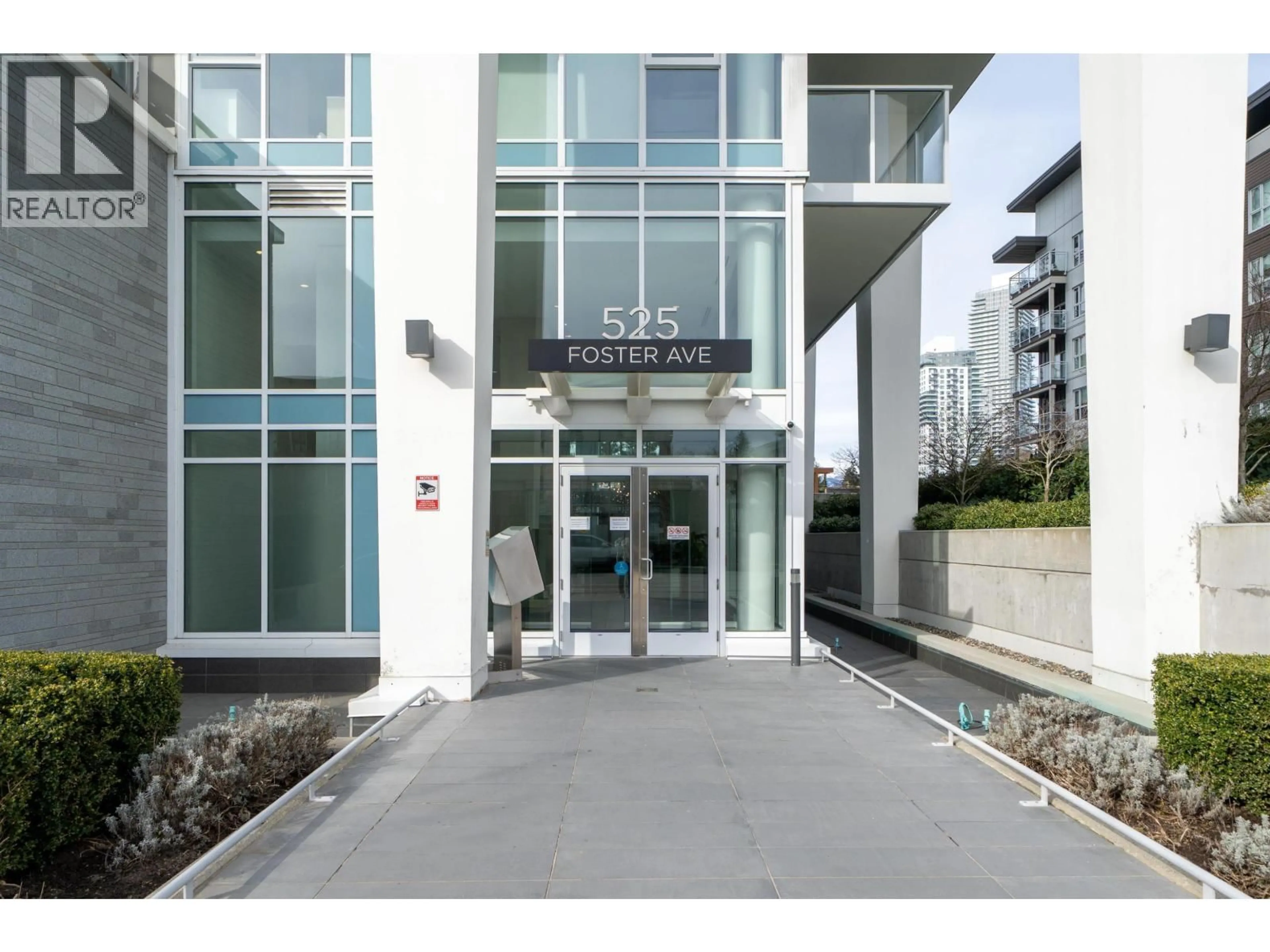 Indoor foyer for 1809 - 525 FOSTER AVENUE, Coquitlam British Columbia V3J0H6