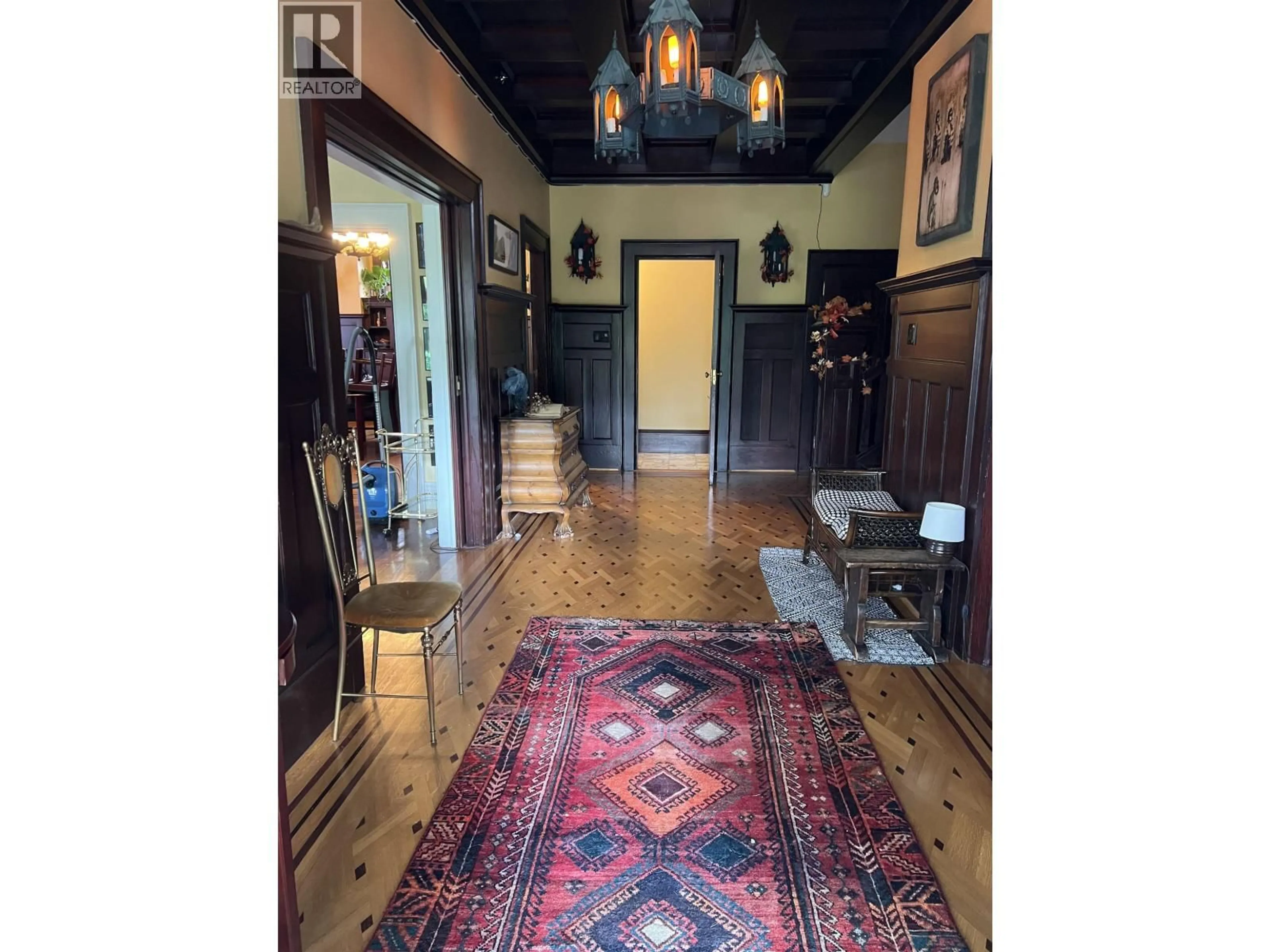 Indoor foyer for 1799 CEDAR CRESCENT, Vancouver British Columbia V6J2R1