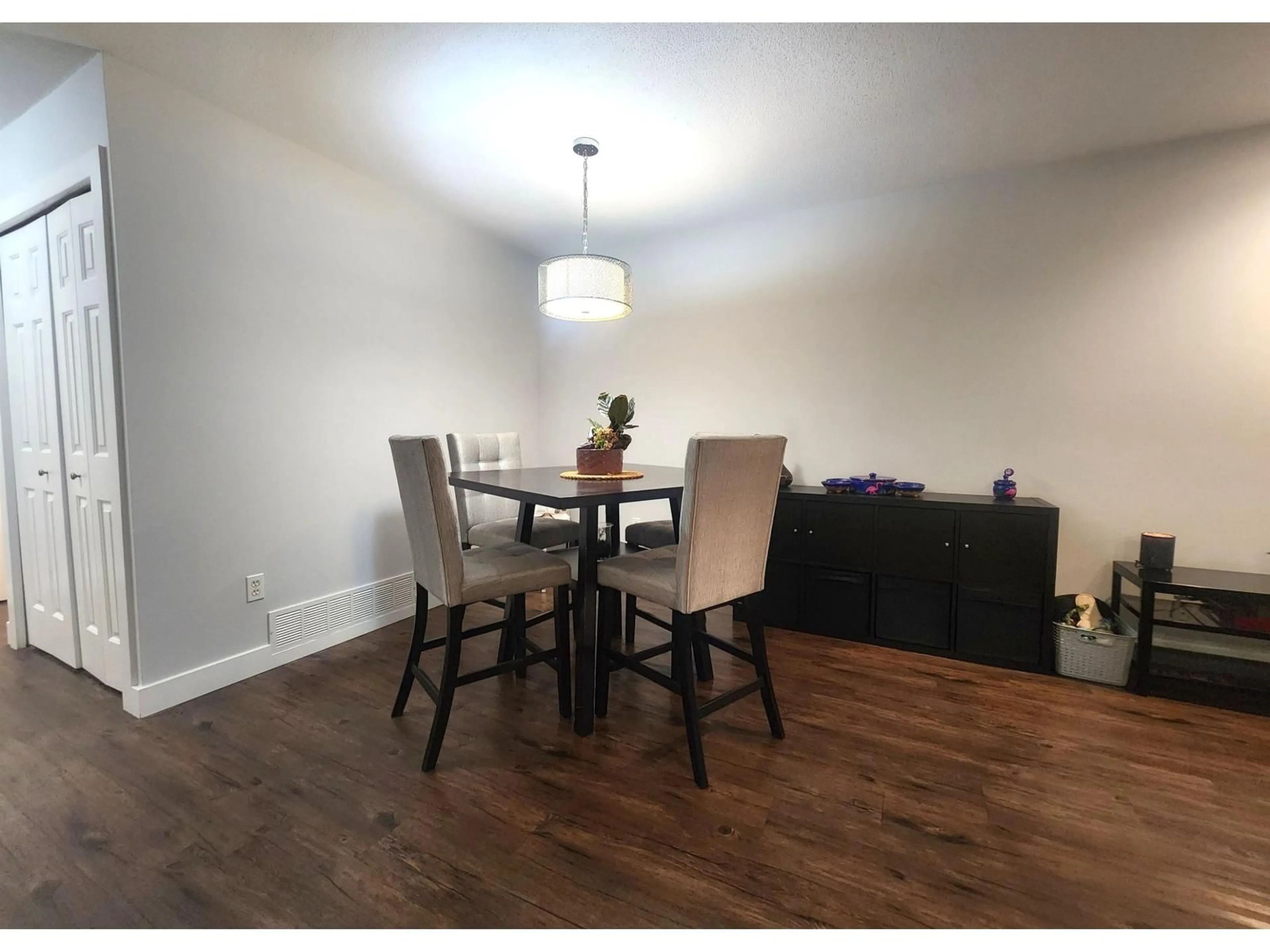 Dining room, wood/laminate floor for 44 - 8889 212, Langley British Columbia V1M2E8