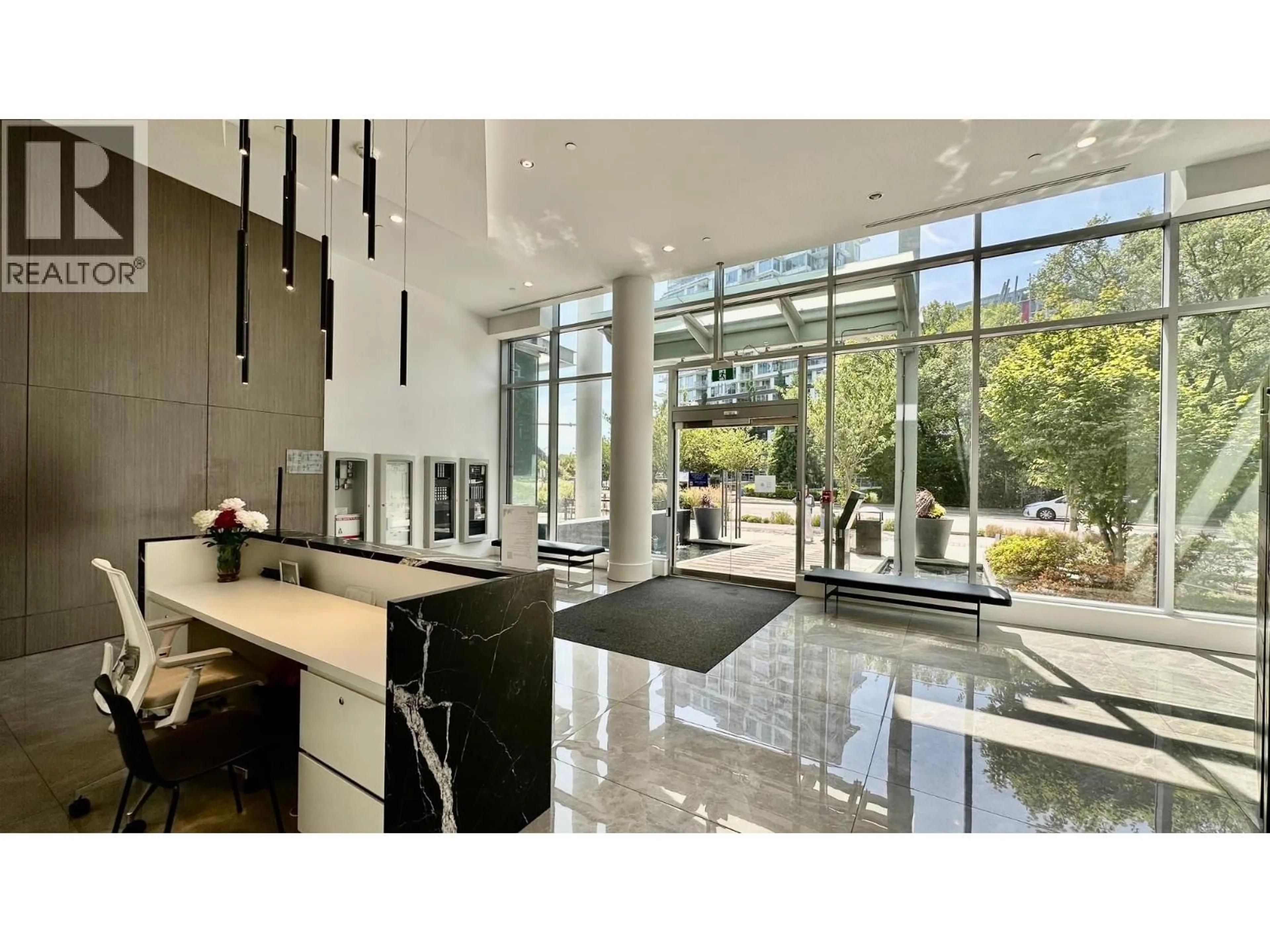 Contemporary kitchen, ceramic/tile floor for 1005 - 5508 HOLLYBRIDGE WAY, Richmond British Columbia V7C0C7