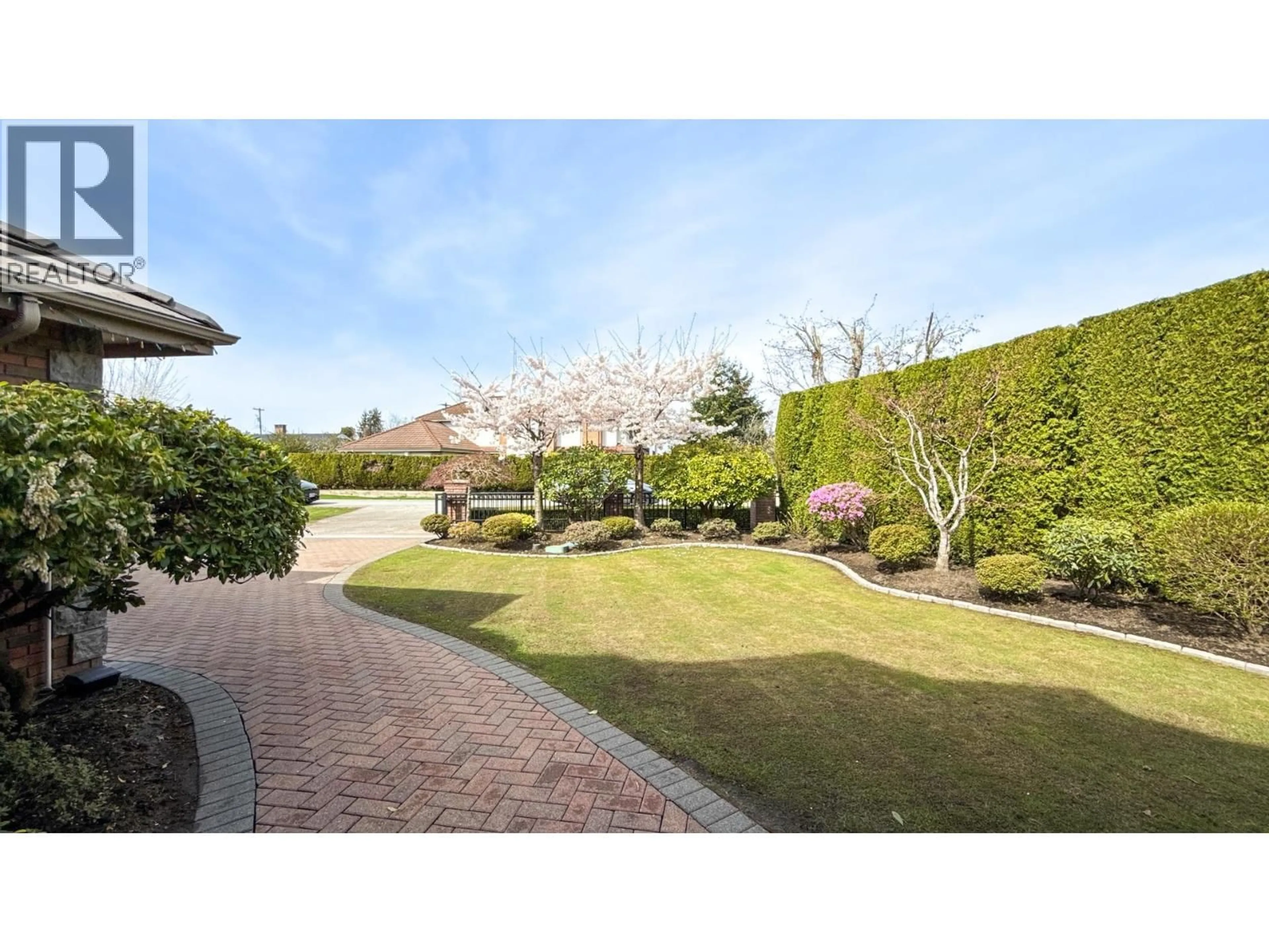 A pic from outside/outdoor area/front of a property/back of a property/a pic from drone, street for 7840 BELAIR DRIVE, Richmond British Columbia V7A1B8