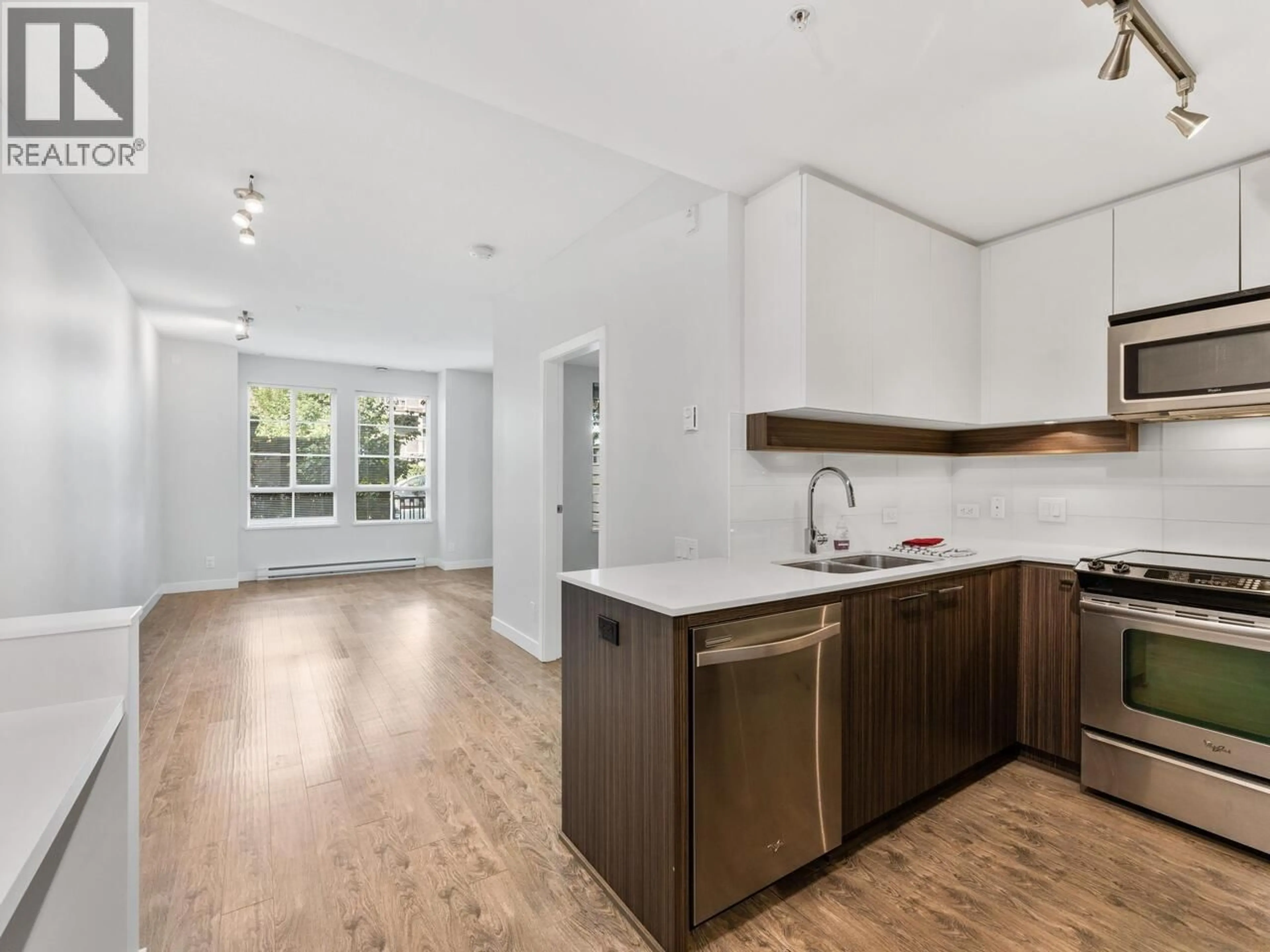Open concept kitchen, unknown for 106 - 545 FOSTER AVENUE, Coquitlam British Columbia V3J0B3