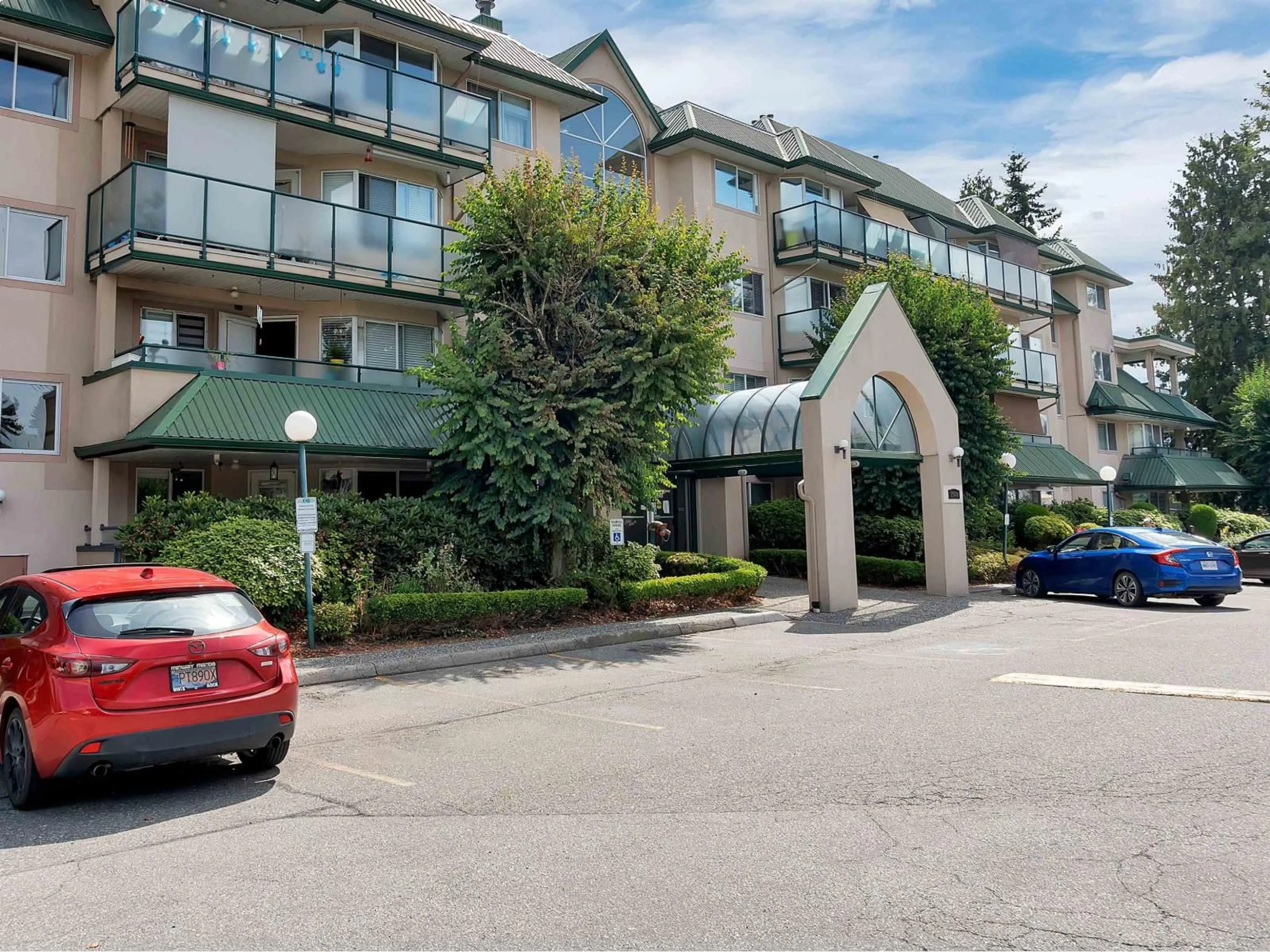 Unknown for 101 - 2960 TRETHEWEY, Abbotsford British Columbia V2T6P5