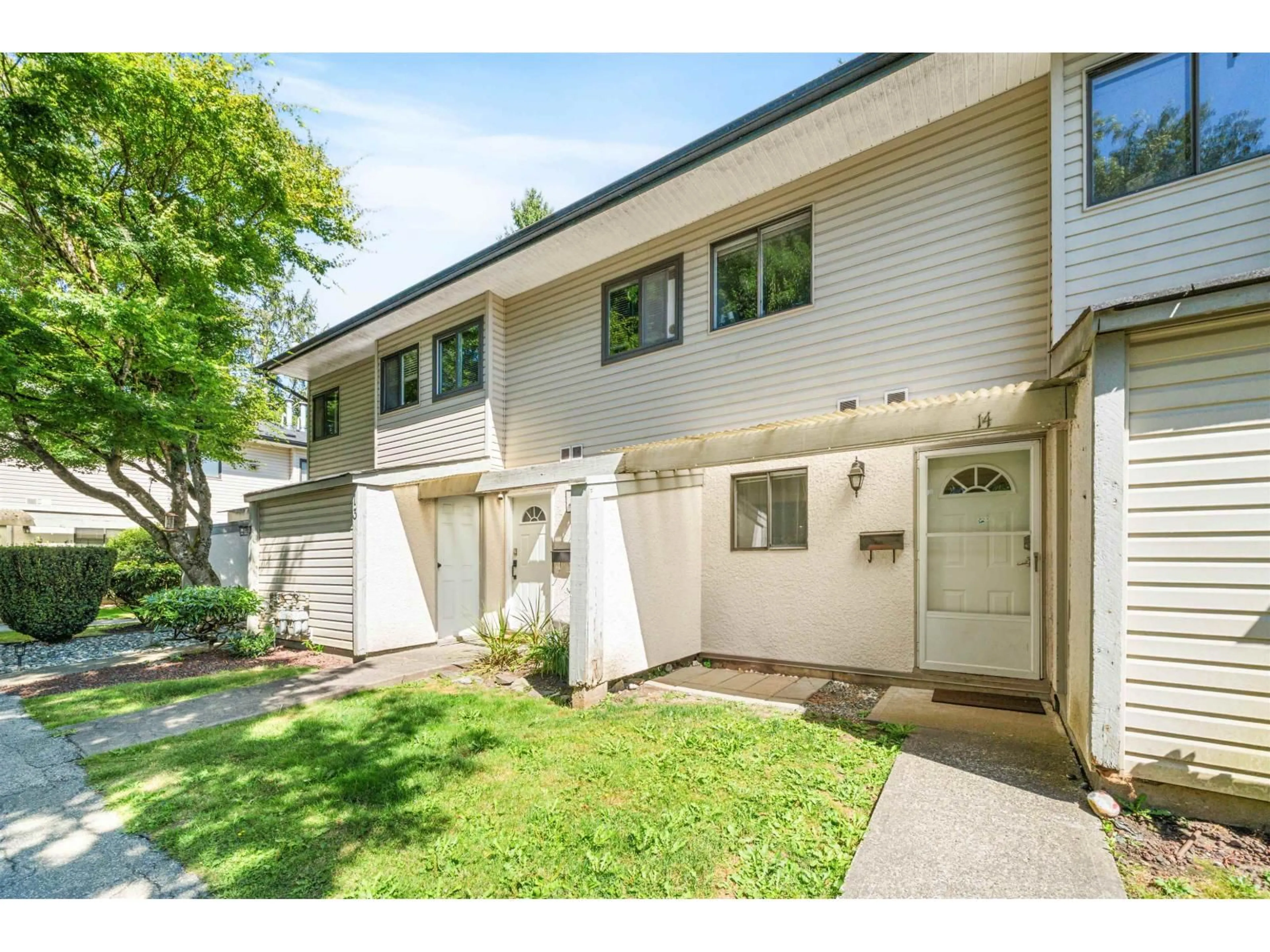 Unknown for 14 - 5271 204, Langley British Columbia V3A5X1