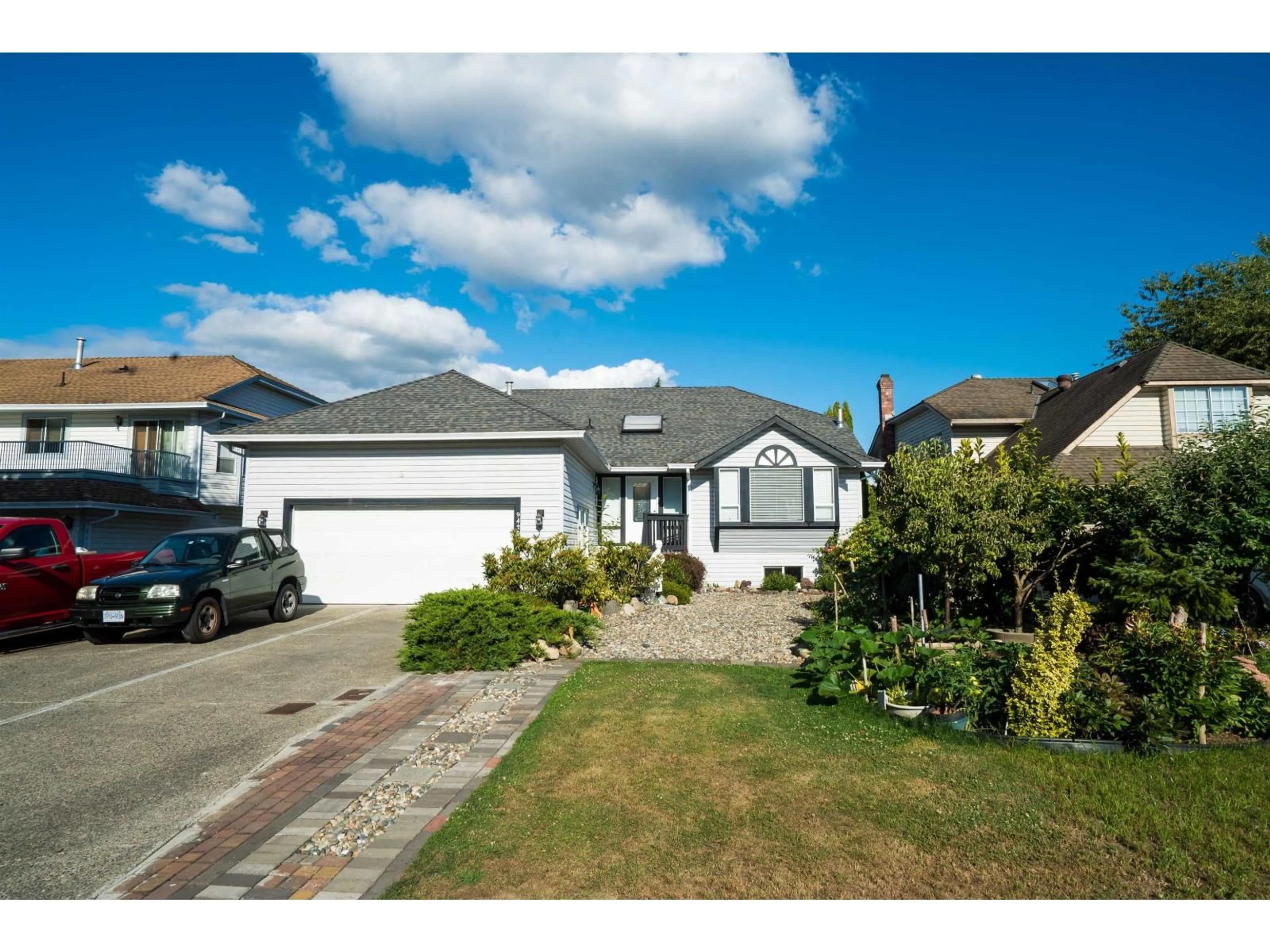 A pic from outside/outdoor area/front of a property/back of a property/a pic from drone, street for 9420 157, Surrey British Columbia V4N3B5