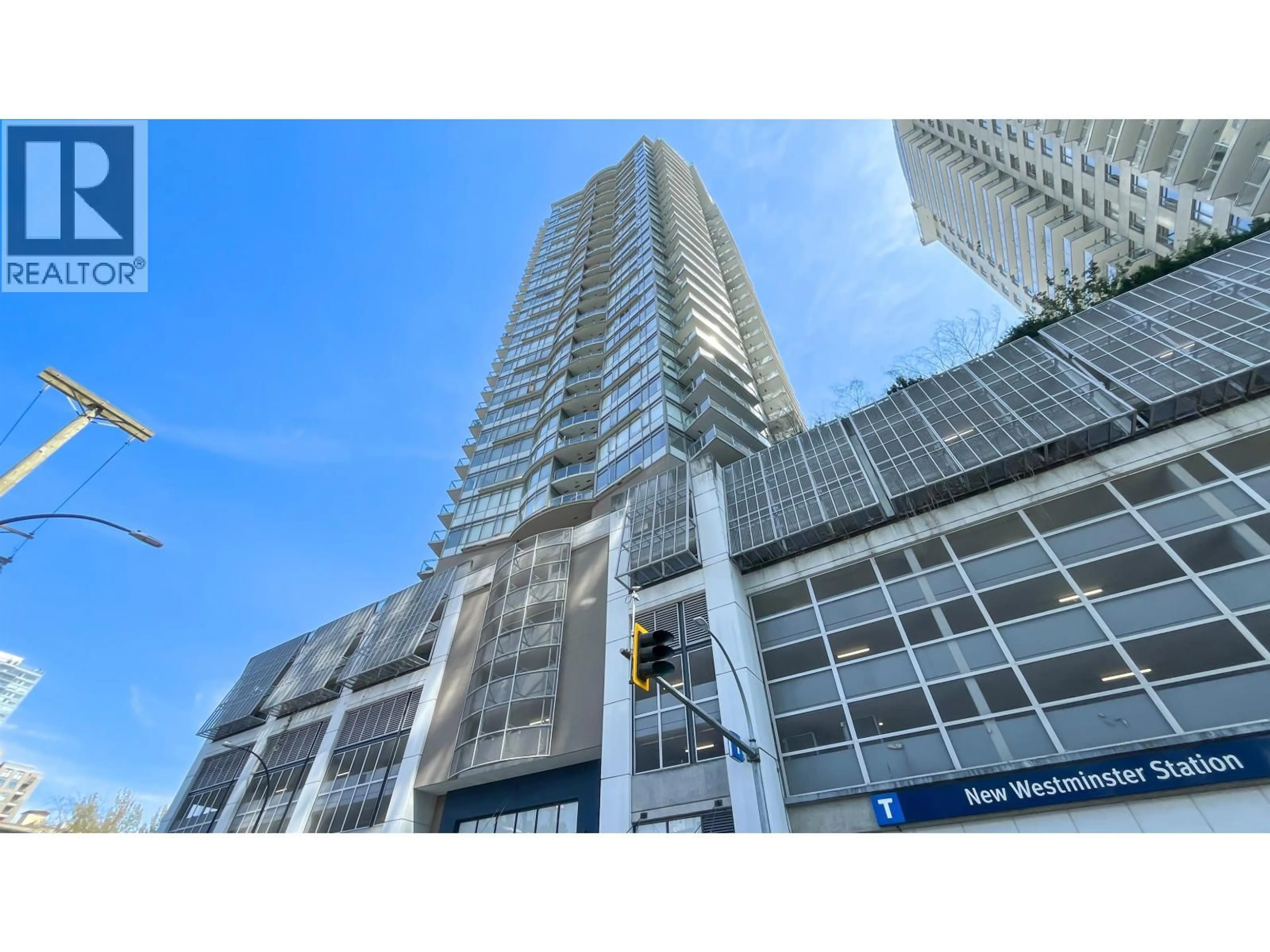 Indoor foyer for 1803 - 888 CARNARVON STREET, New Westminster British Columbia V3M0C6