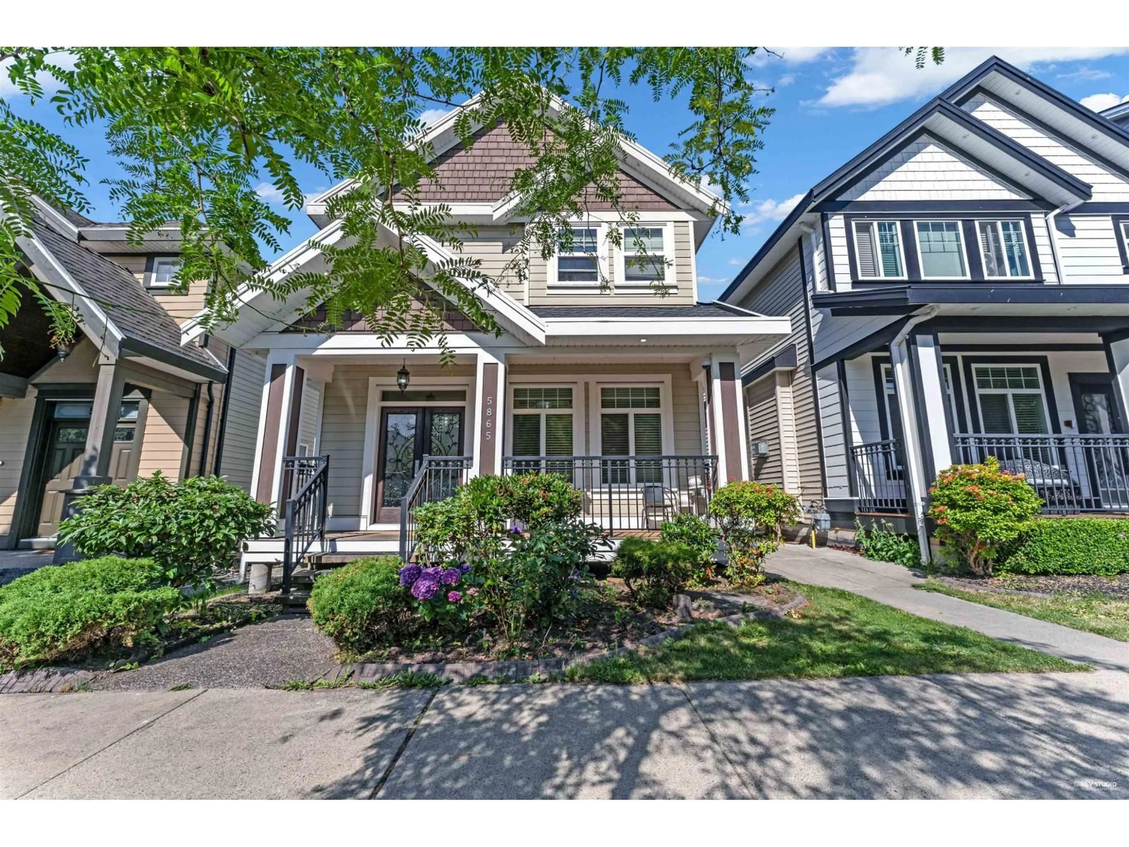 Home with vinyl exterior material, street for 5865 131A, Surrey British Columbia V3X0E4