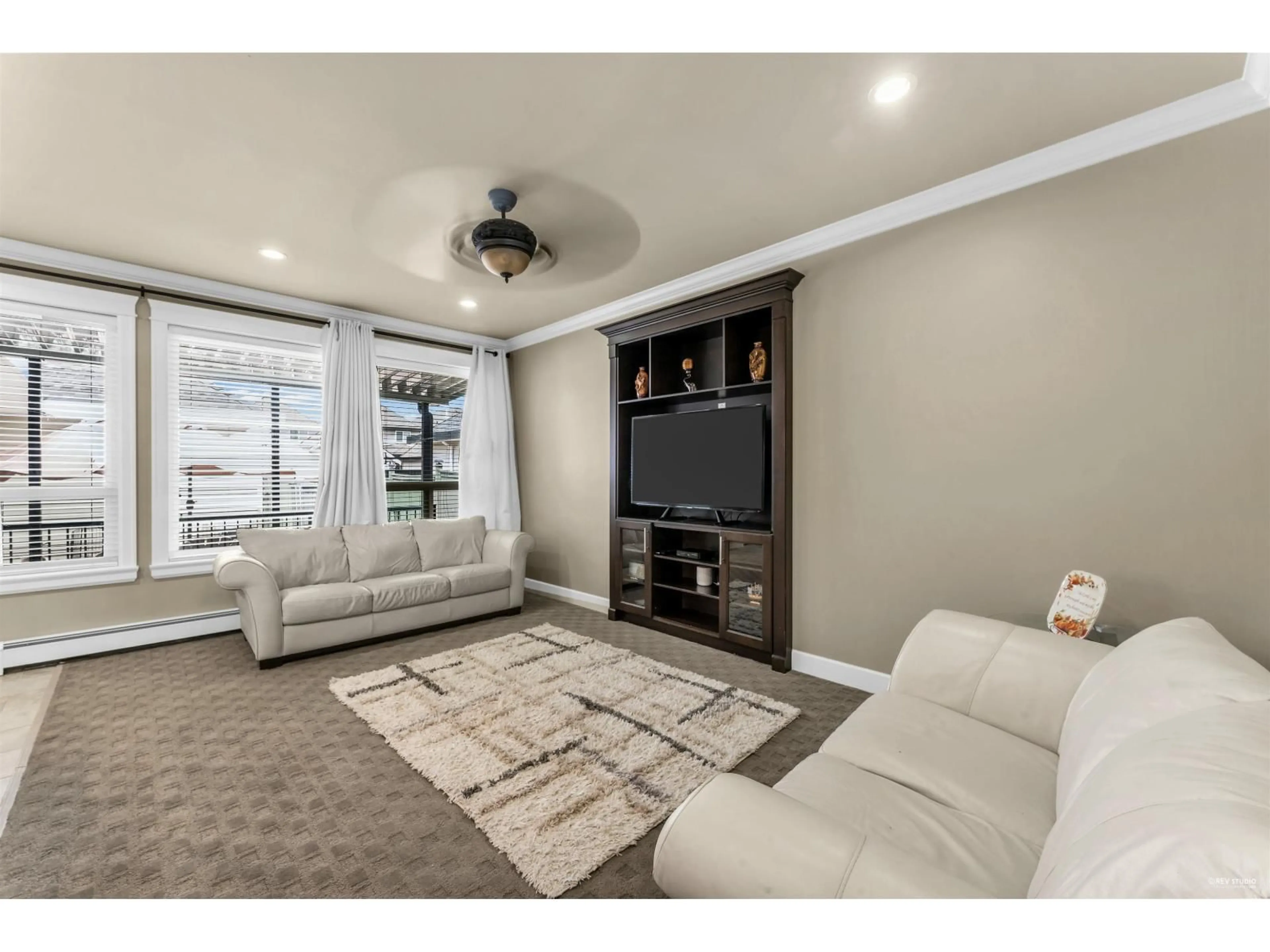 Living room with furniture, unknown for 5865 131A, Surrey British Columbia V3X0E4