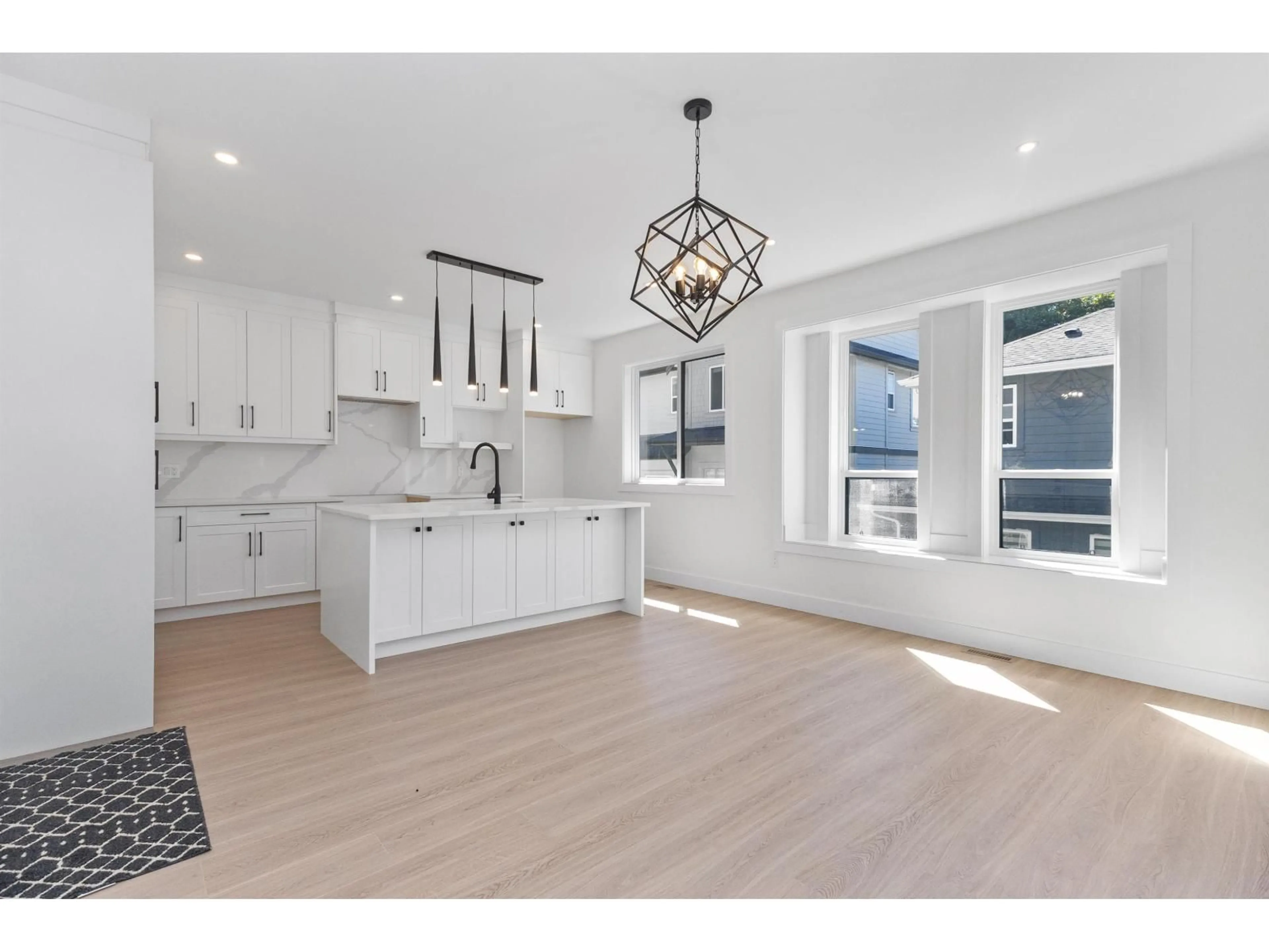 Open concept kitchen, unknown for 35 - 4217 OLD CLAYBURN, Abbotsford British Columbia V3G1L5