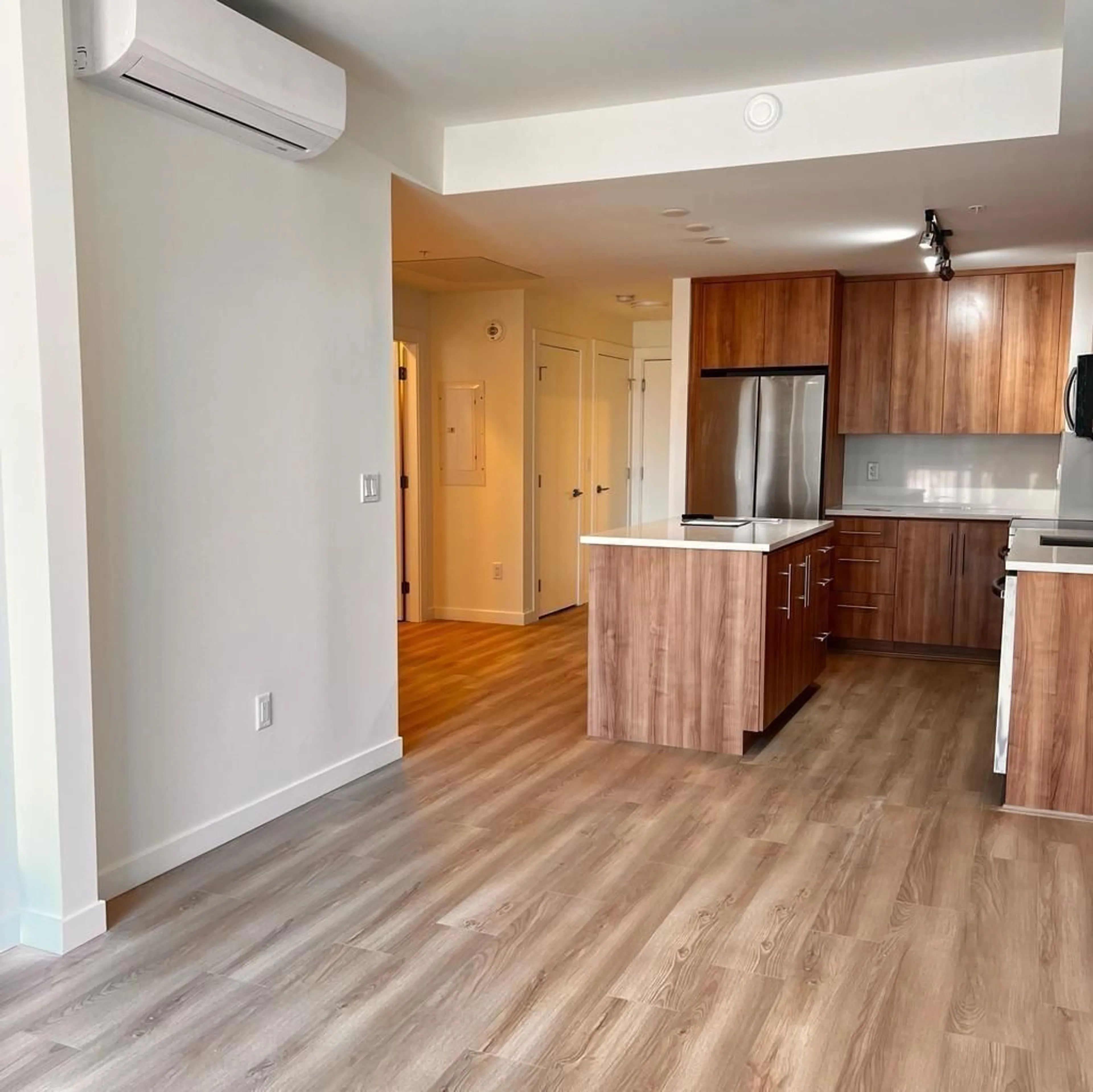 A pic of a room for 309 - 5420 208, Langley British Columbia V3A2J9