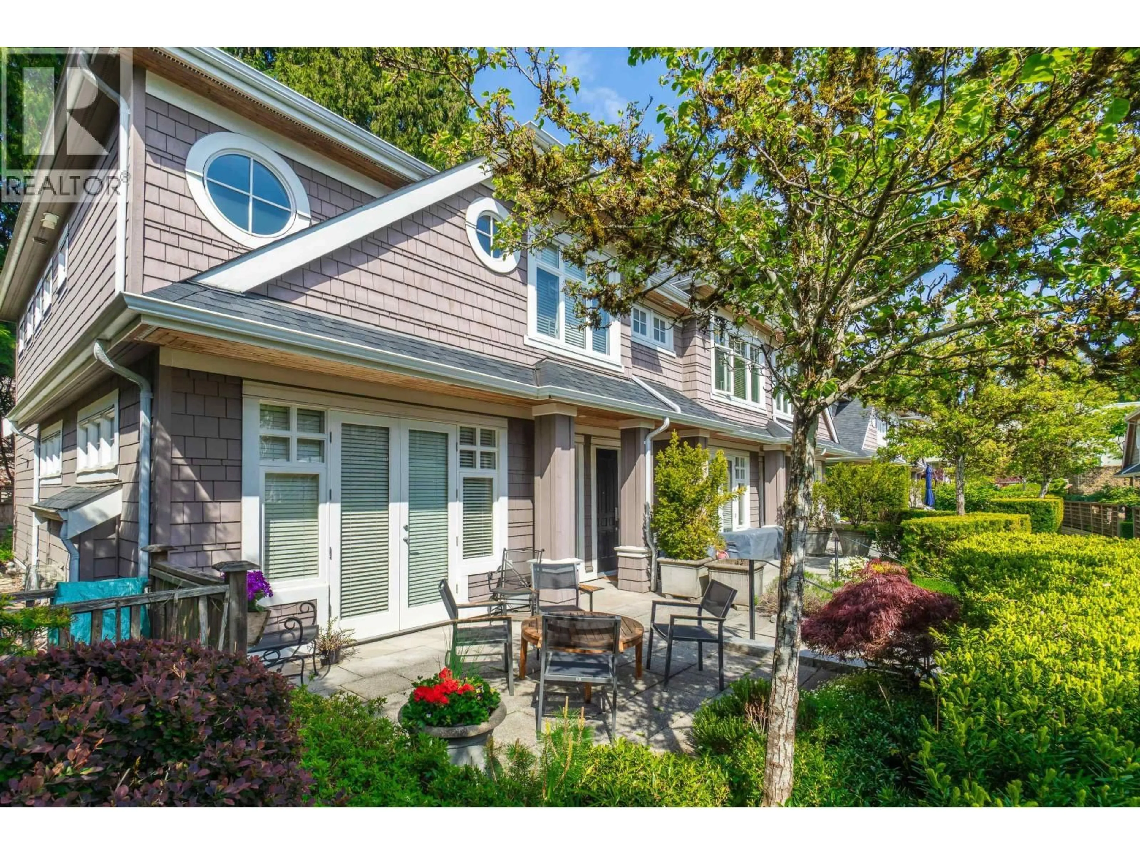 Home with vinyl exterior material, street for 2129 GORDON AVENUE, West Vancouver British Columbia V7V1W1