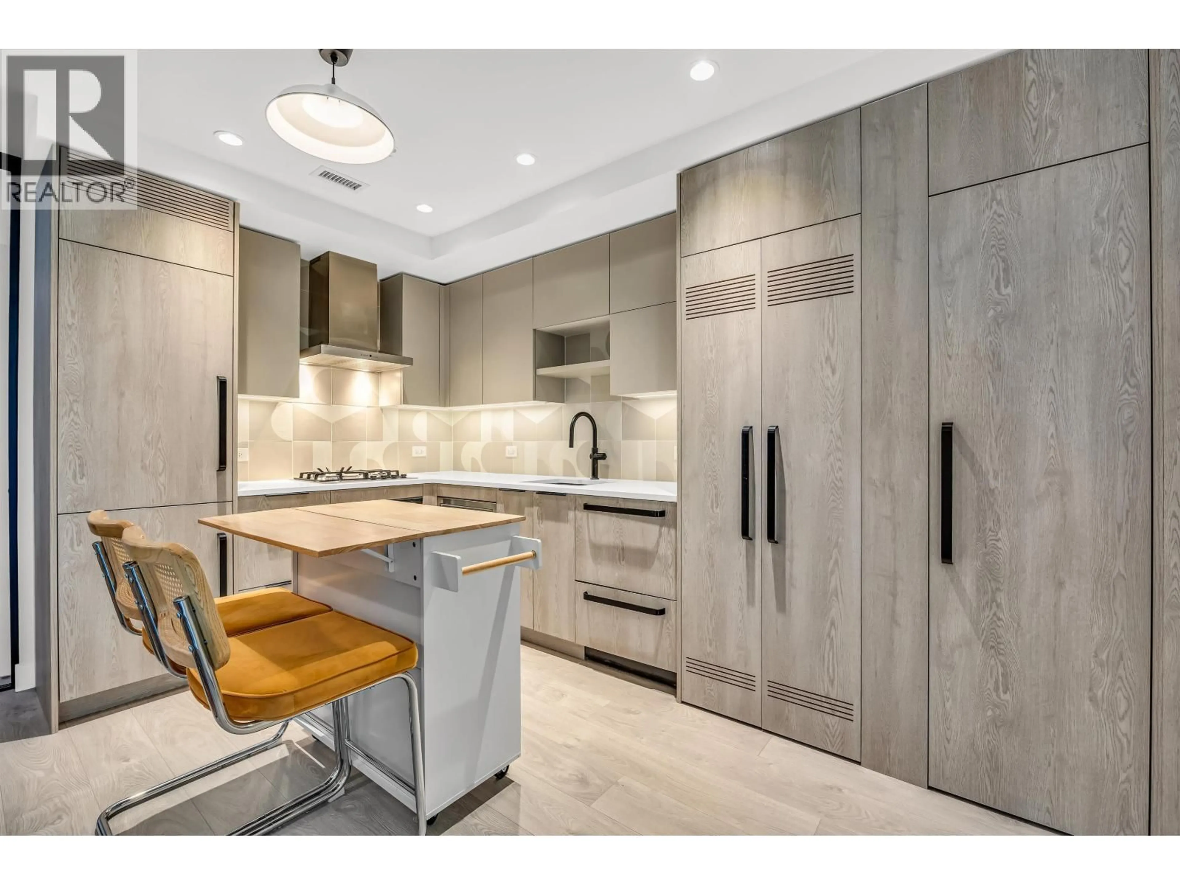 Contemporary kitchen, ceramic/tile floor for 308 15TH AVENUE, Vancouver British Columbia V5T2R1