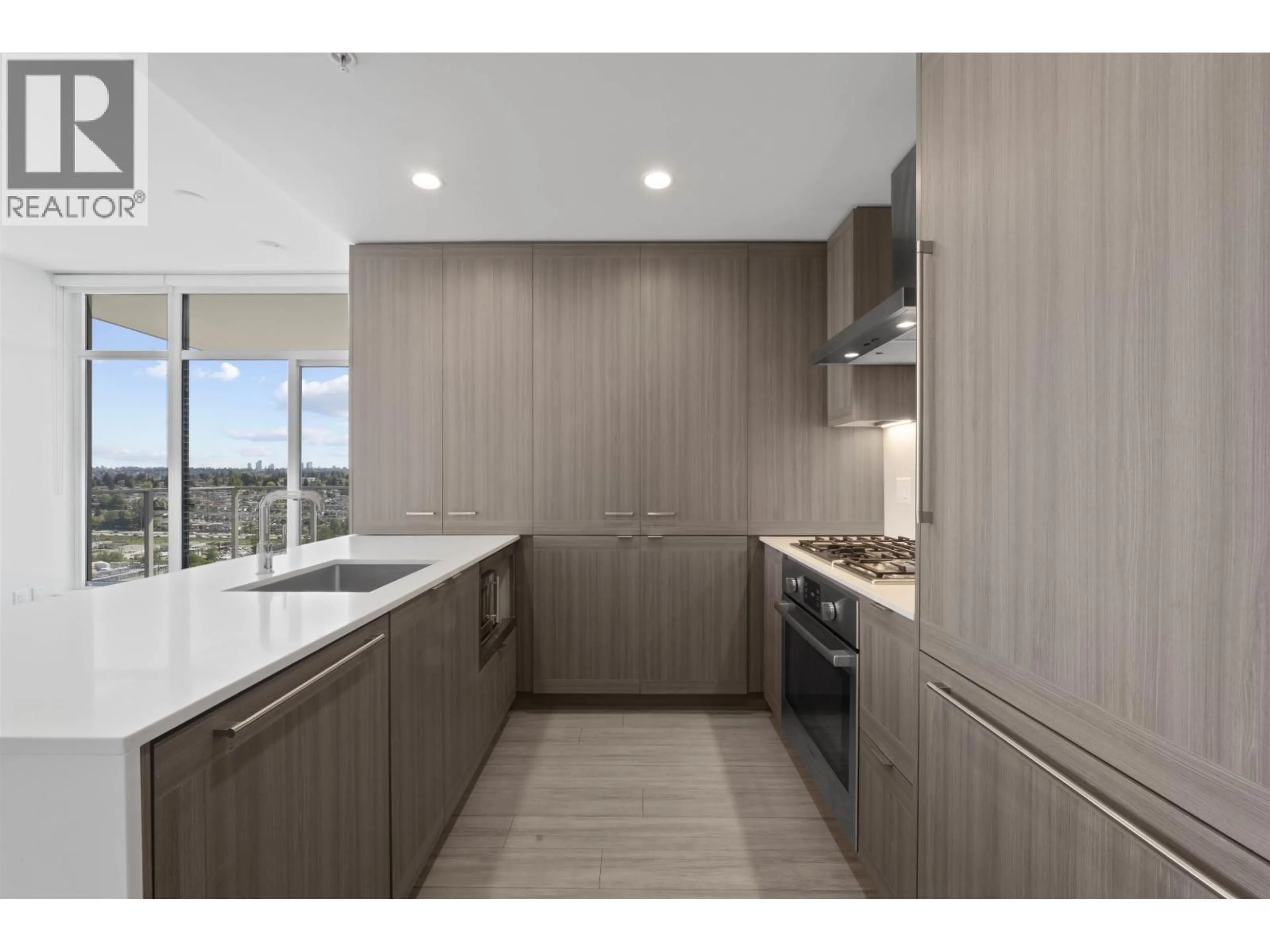 Standard kitchen, unknown for 2401 - 2351 BETA AVENUE, Burnaby British Columbia V5C0M2