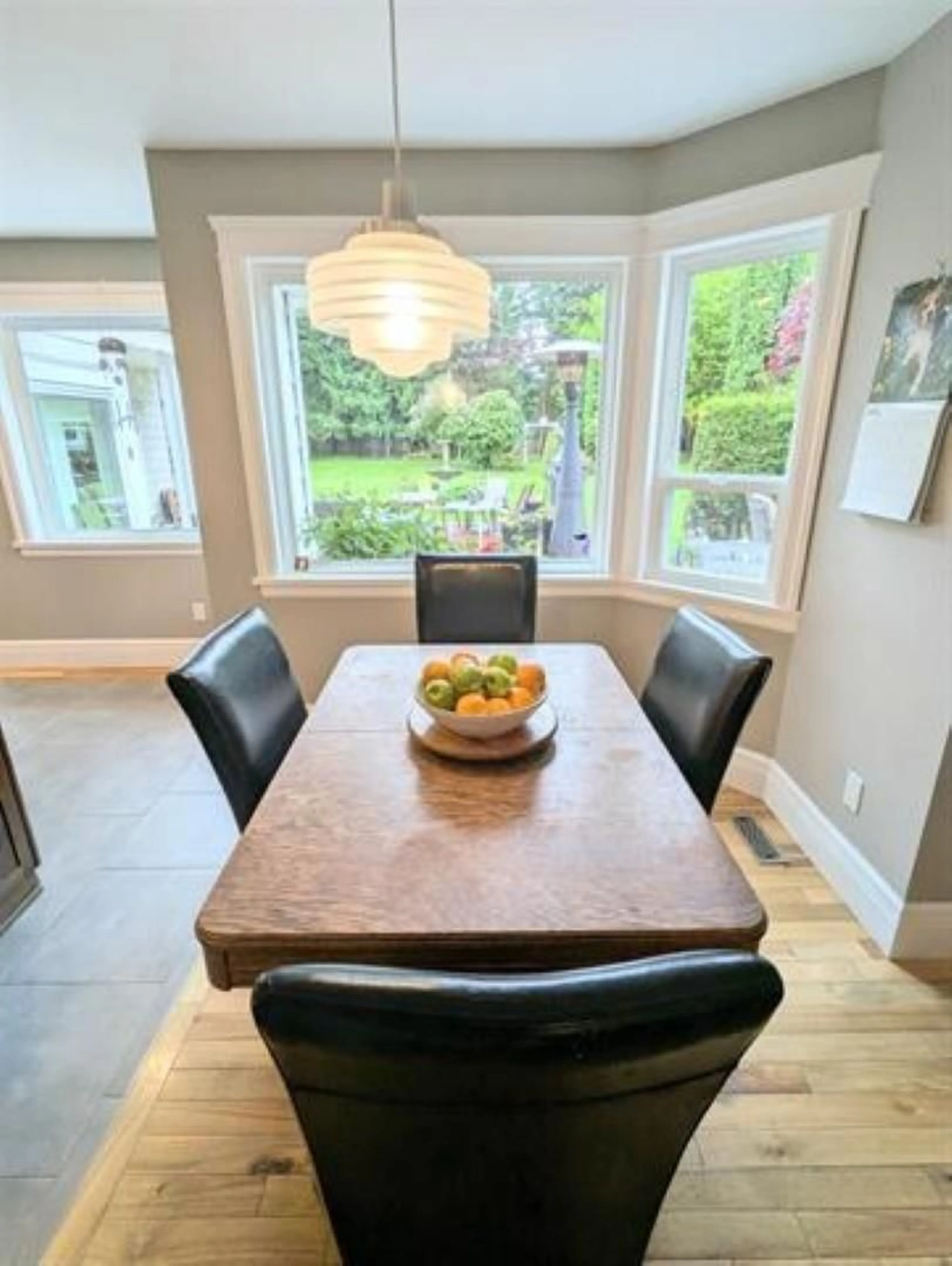 Dining room, wood/laminate floor for 25072 58, Langley British Columbia V4W1T5