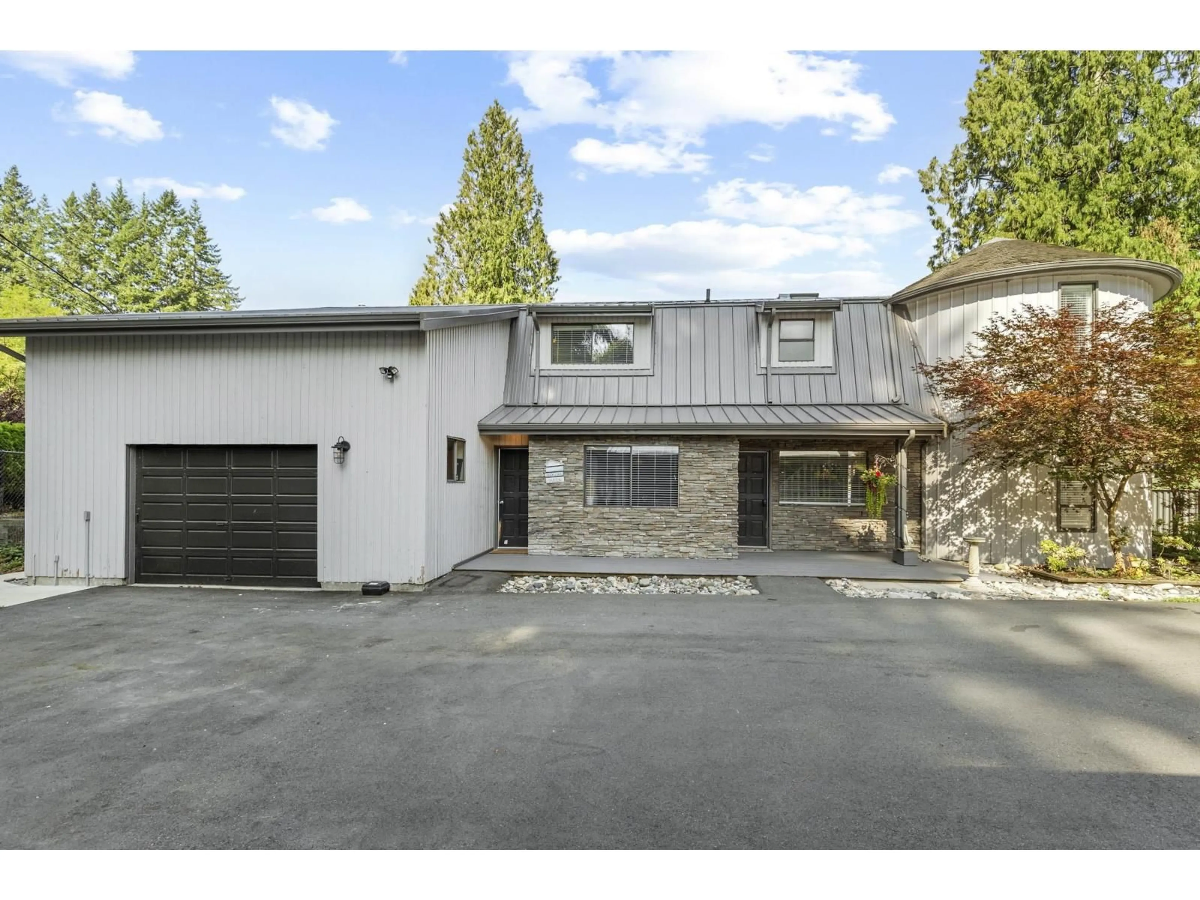 Unknown for 9233 HAYWARD, Mission British Columbia V2V1J1