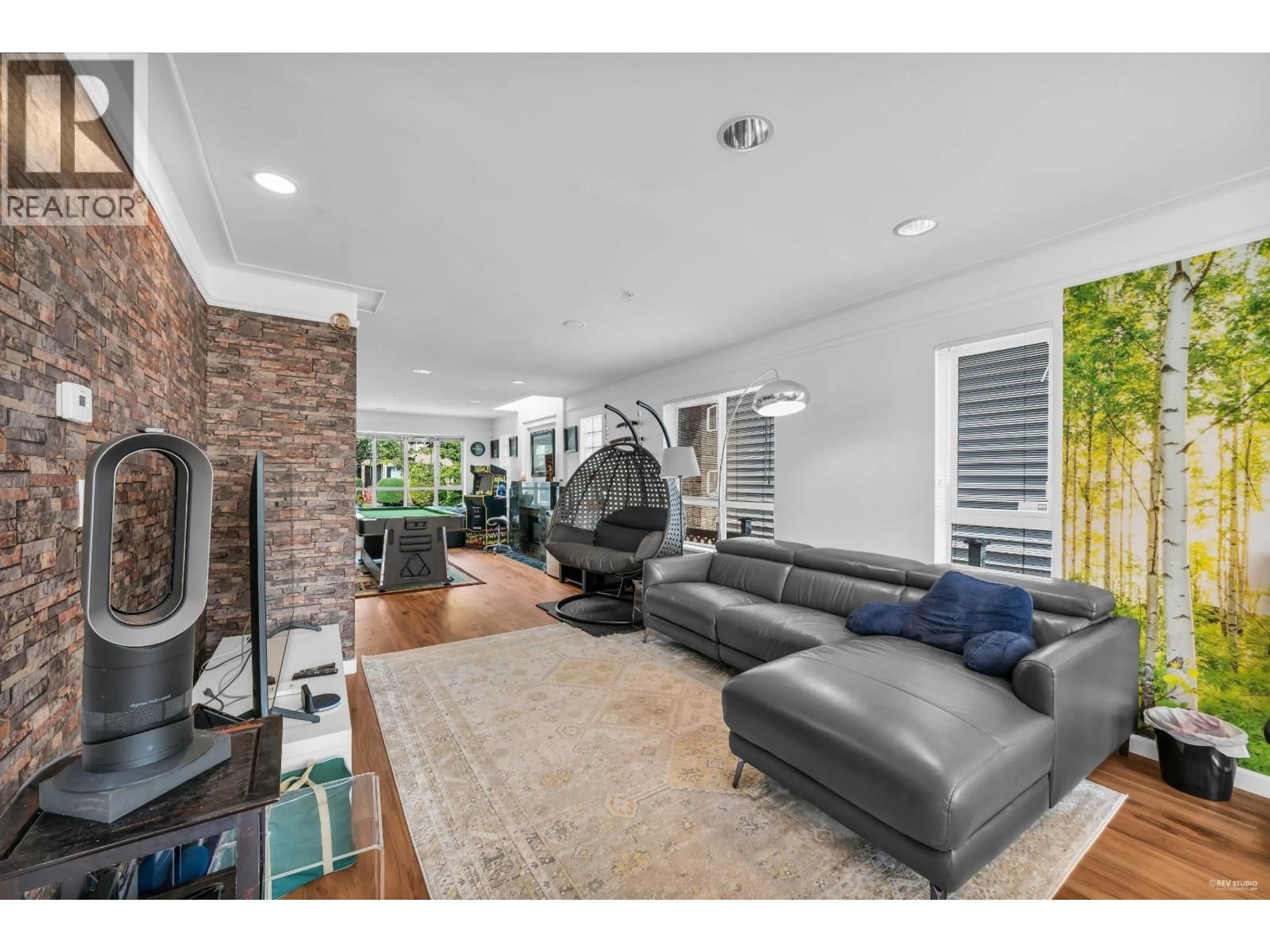 Living room with furniture, unknown for 2848 20TH AVENUE, Vancouver British Columbia V6L1H3