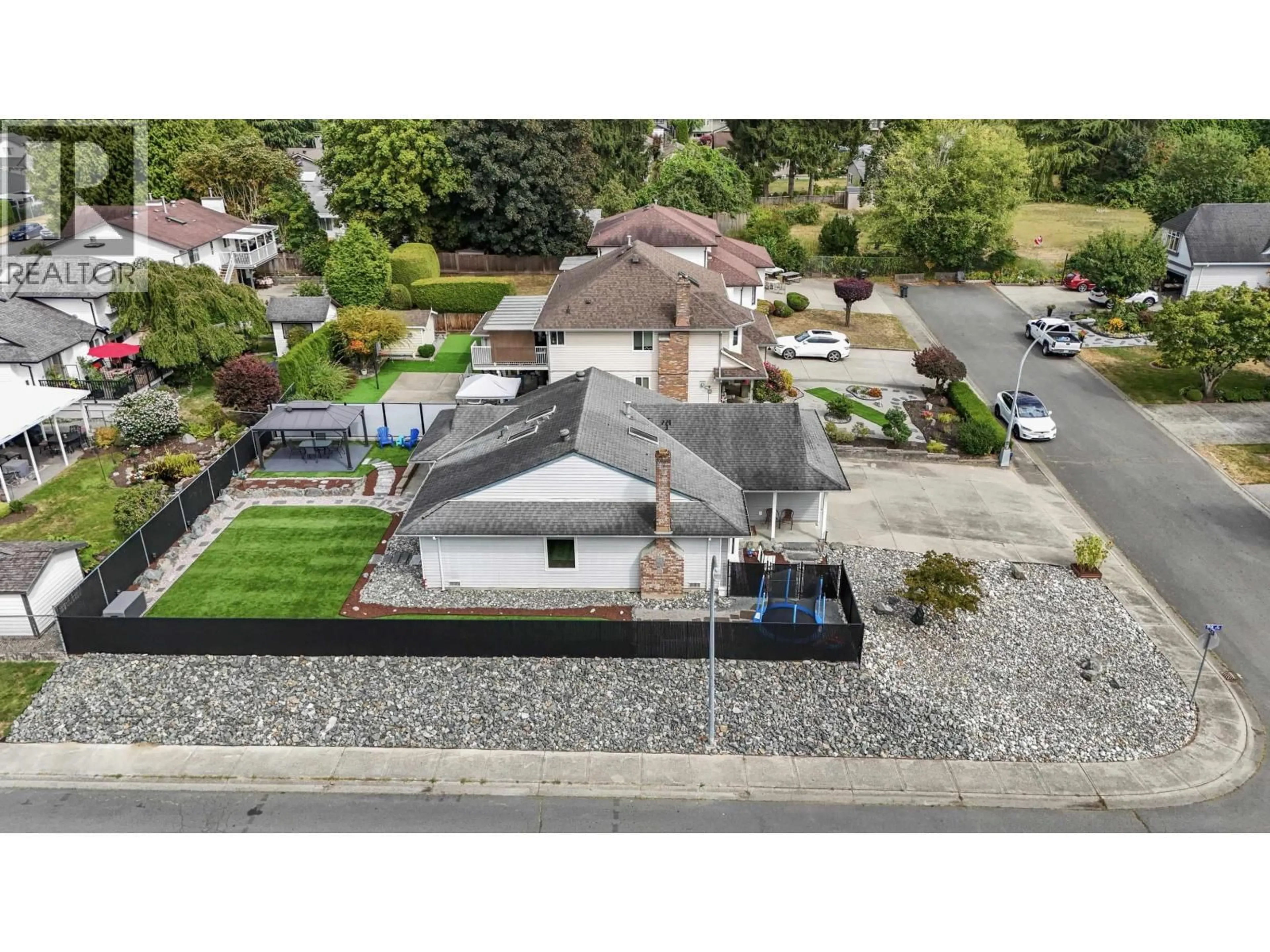 A pic from outside/outdoor area/front of a property/back of a property/a pic from drone, street for 19135 117B AVENUE, Pitt Meadows British Columbia V3Y2C3