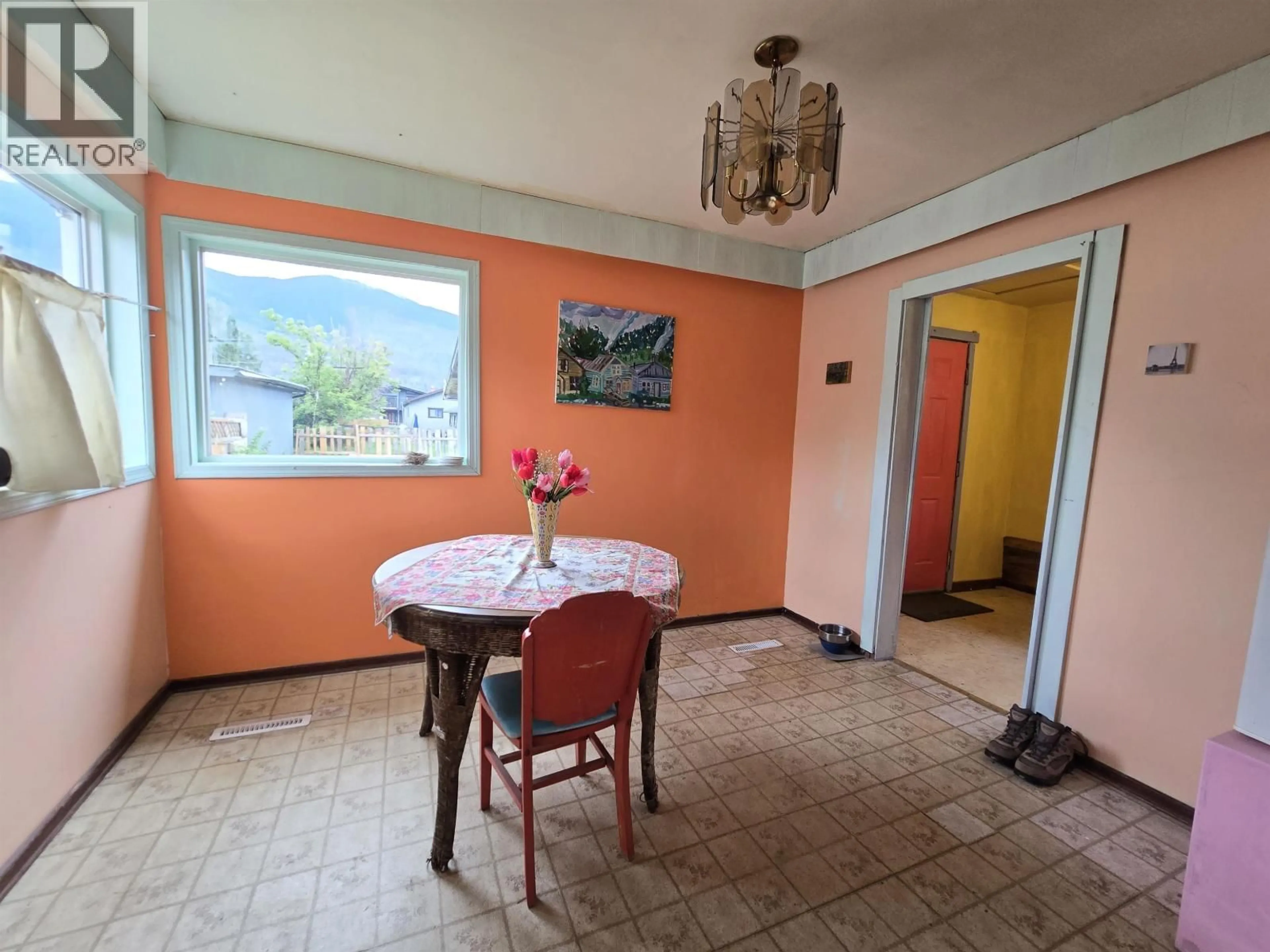Dining room, unknown for 980 4TH AVENUE, McBride British Columbia V0J2E0
