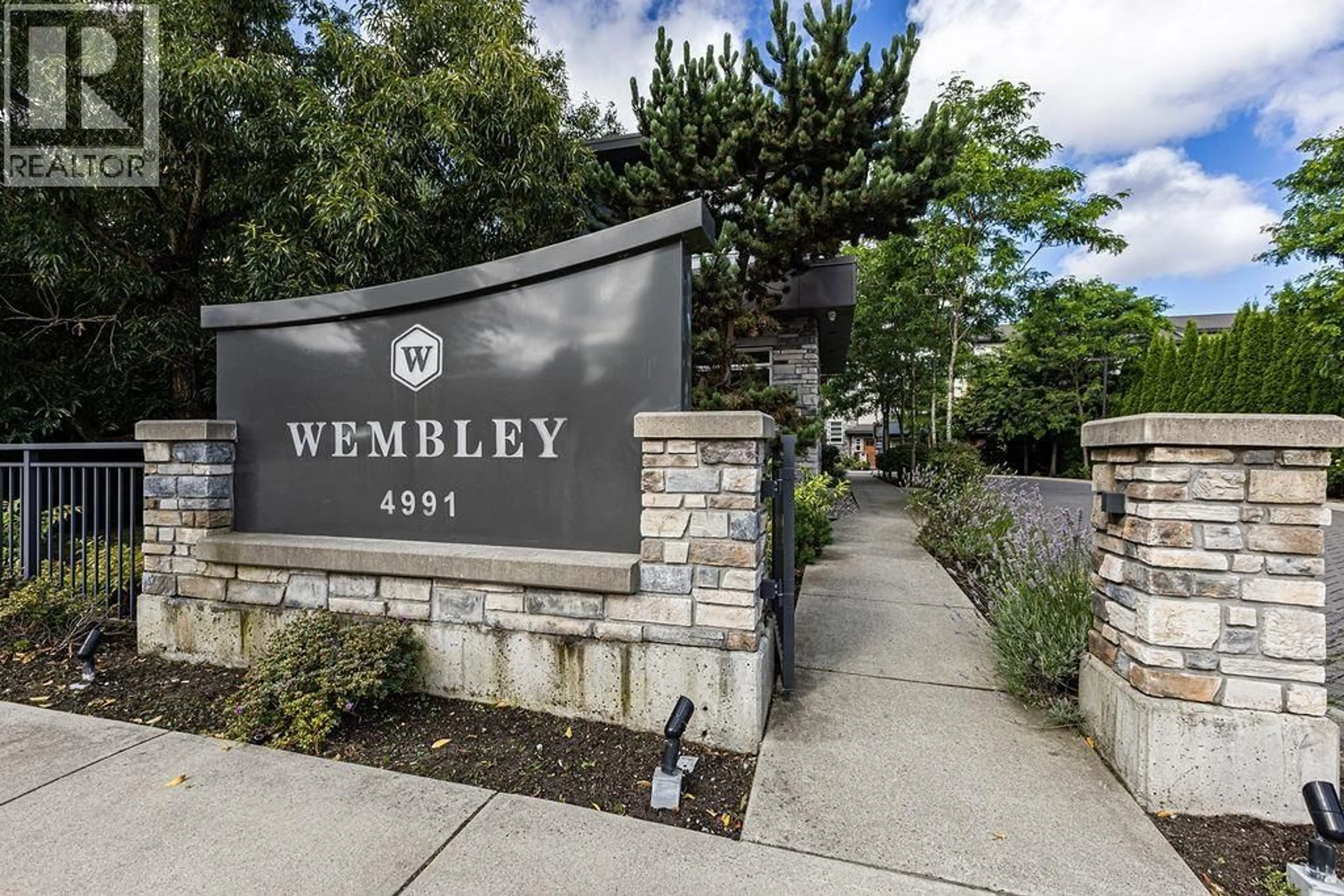 Lobby for 108 - 4991 NO. 5 ROAD, Richmond British Columbia V6X0S9