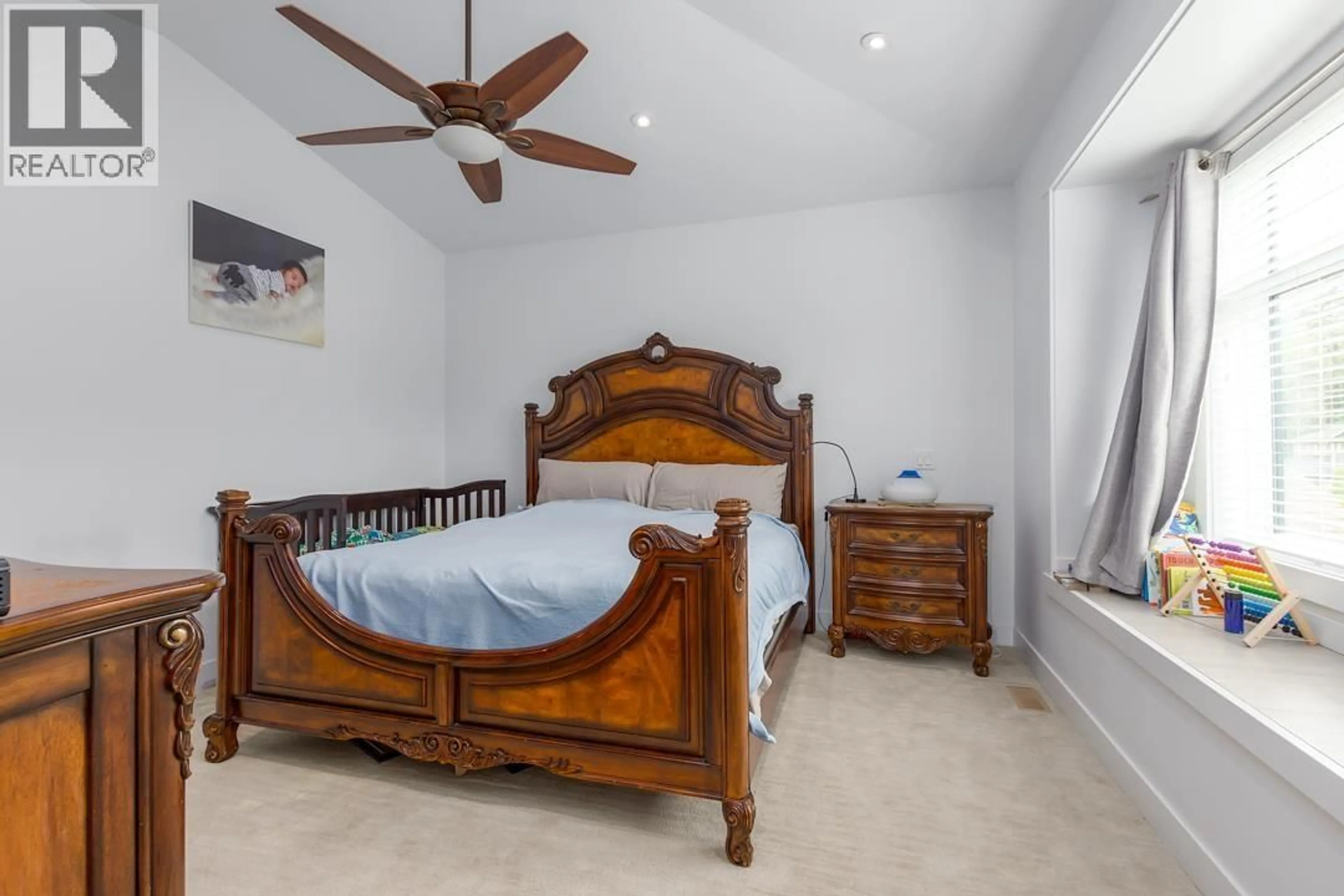 Bedroom with bed, unknown for 39188 CARDINAL DRIVE, Squamish British Columbia V8B0V3