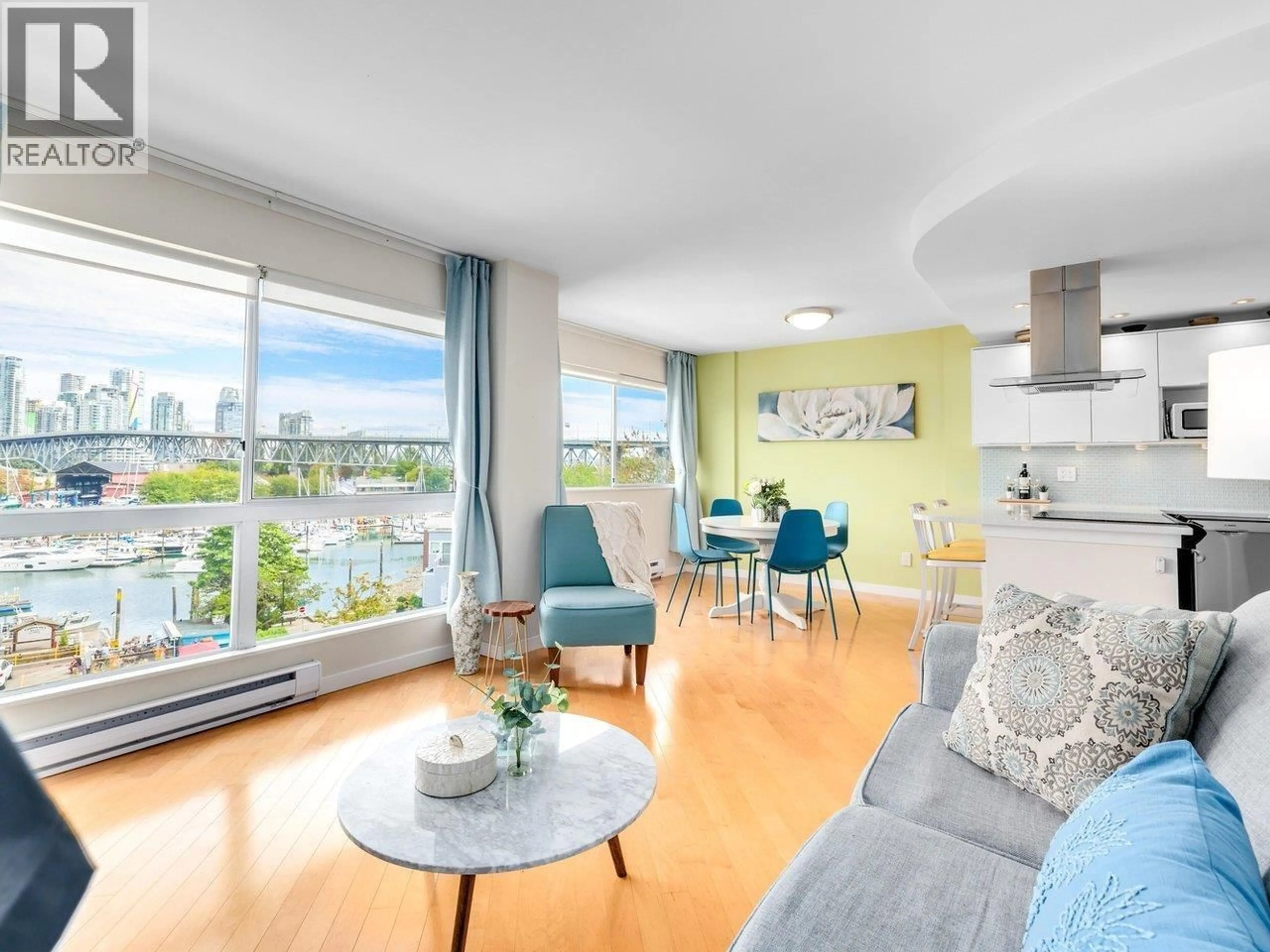 Living room with furniture, wood/laminate floor for 506 - 1510 1ST AVENUE, Vancouver British Columbia V6J4S3