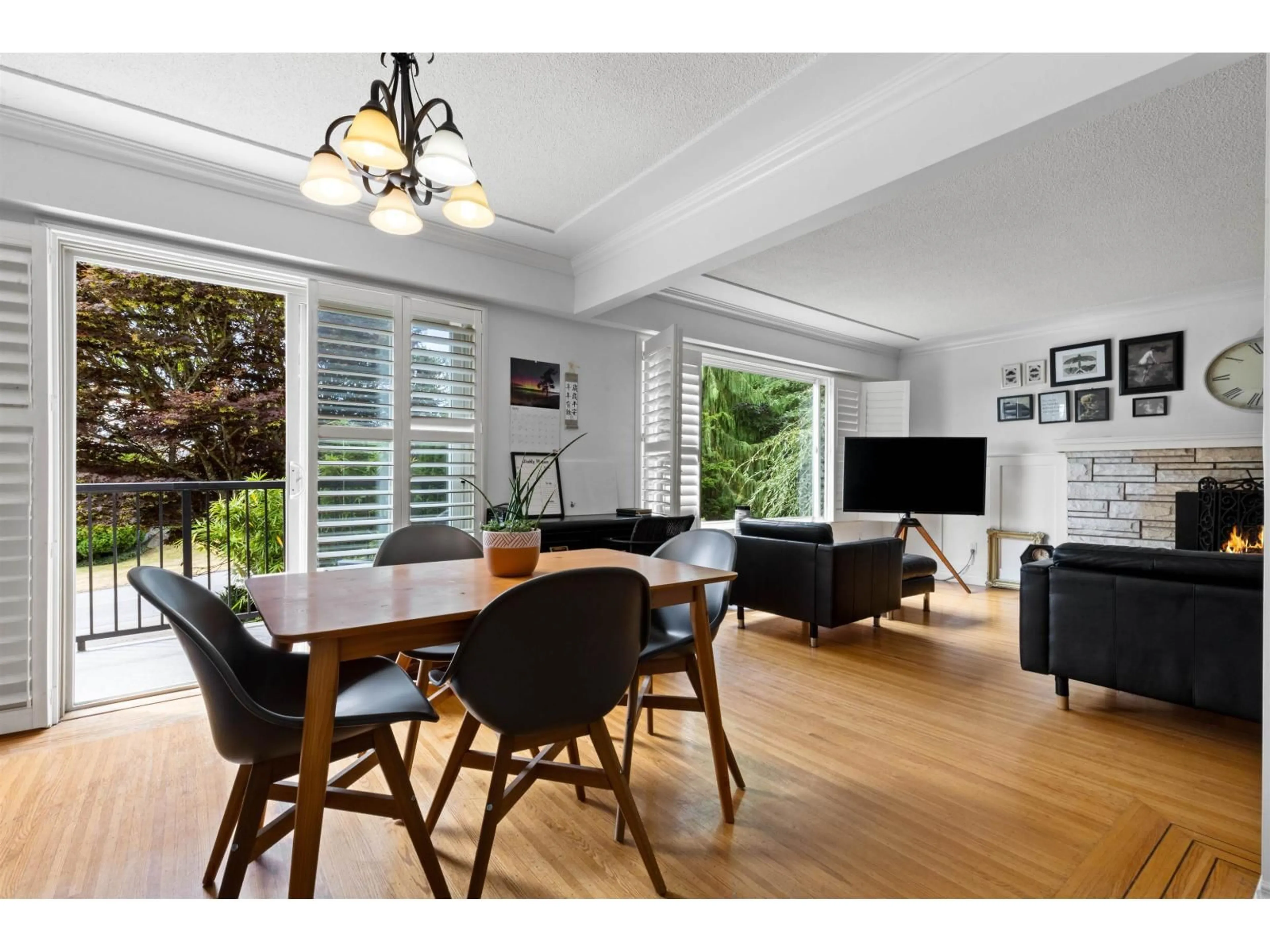 Unknown for 1310 PARKER, White Rock British Columbia V4B4S3
