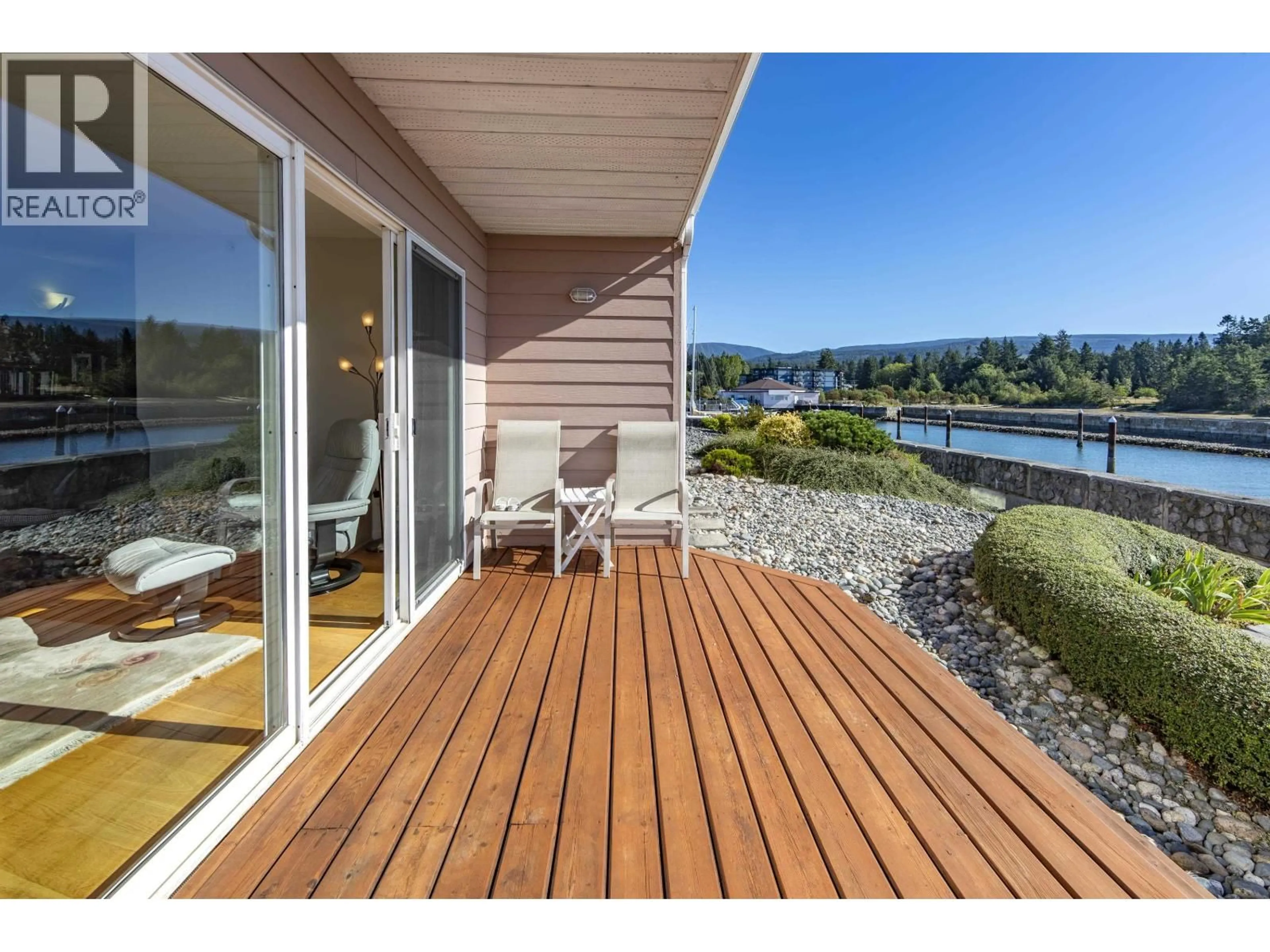 Patio, water/lake/river/ocean view for 226 - 1585 FIELD ROAD, Sechelt British Columbia V7Z0H1