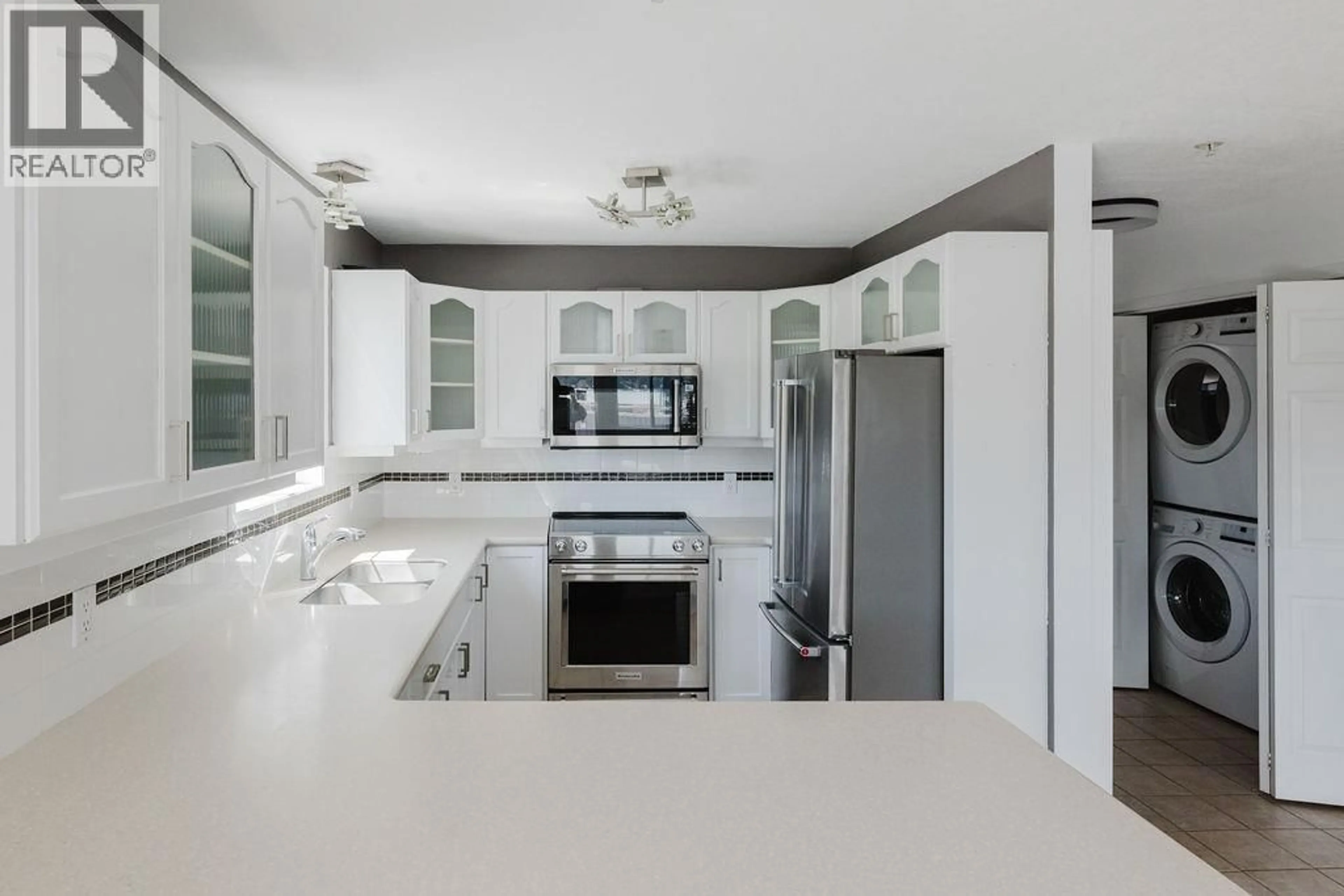 Unknown for 6 - 291 PERIWINKLE LANE, Gibsons British Columbia V0N1V0