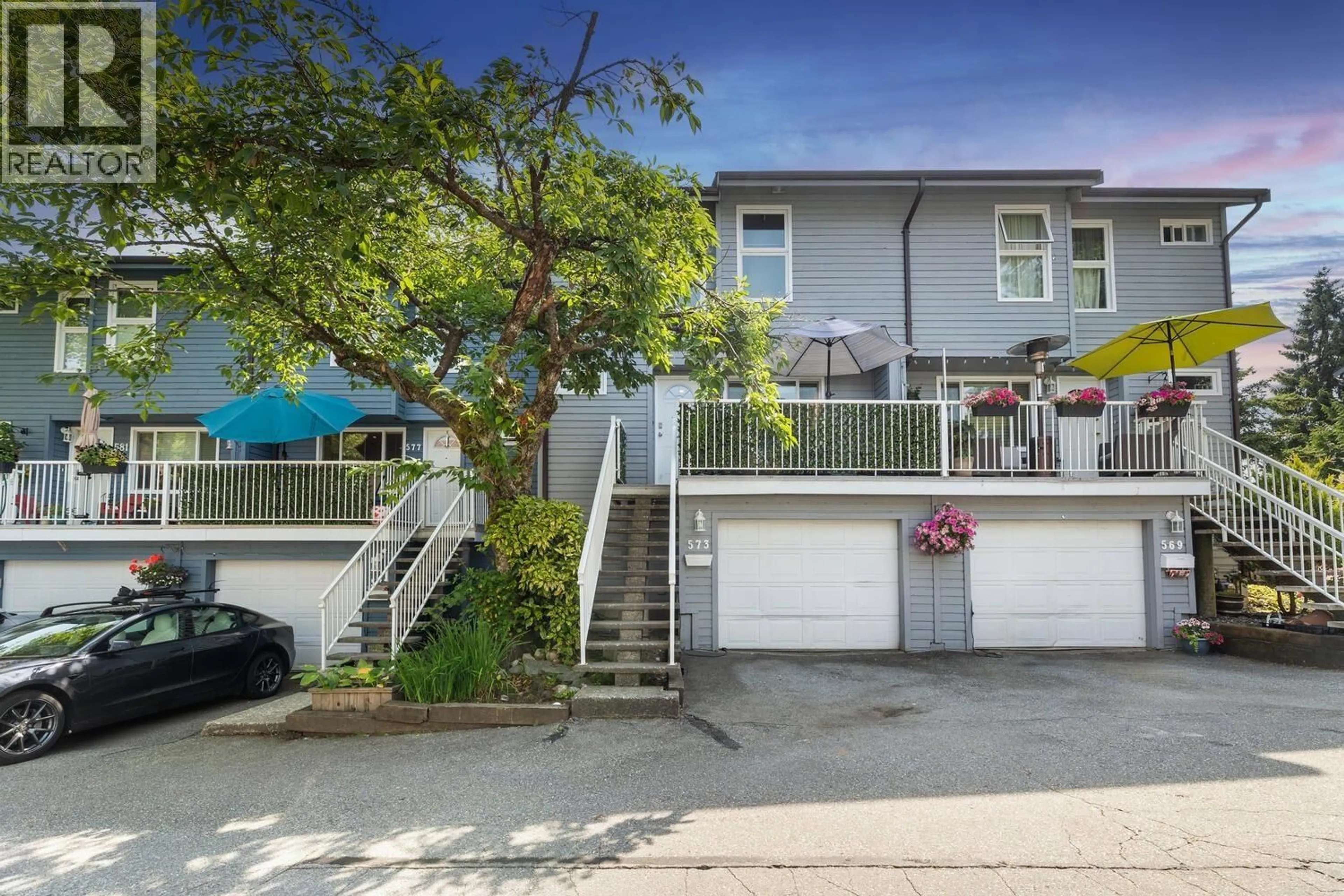 Patio, street for 573 CARLSEN PLACE, Port Moody British Columbia V3H4A1