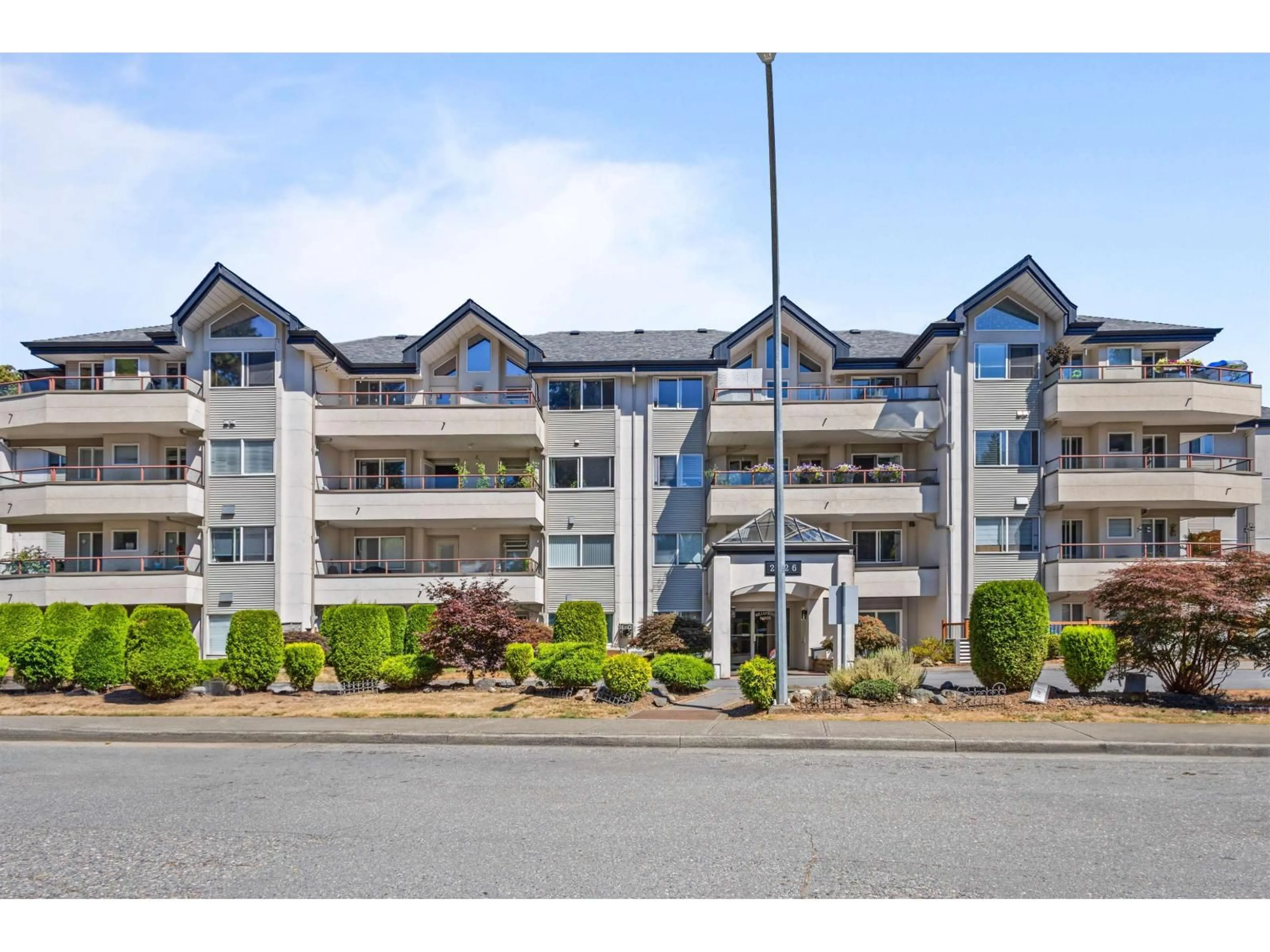Unknown for 206 - 2526 LAKEVIEW, Abbotsford British Columbia V2S3A9