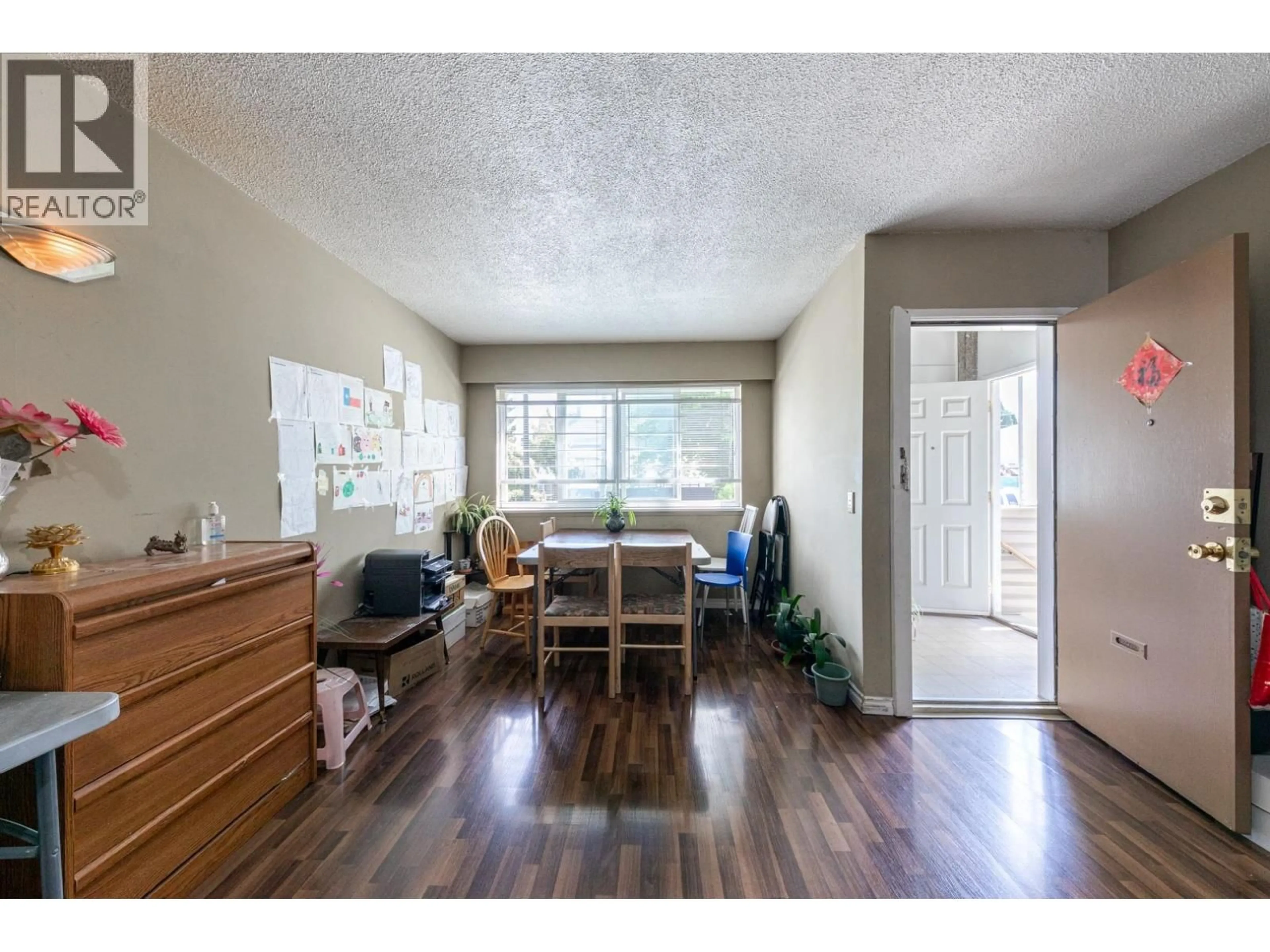 A pic of a room for 4005 ALICE STREET, Vancouver British Columbia V5N4J6