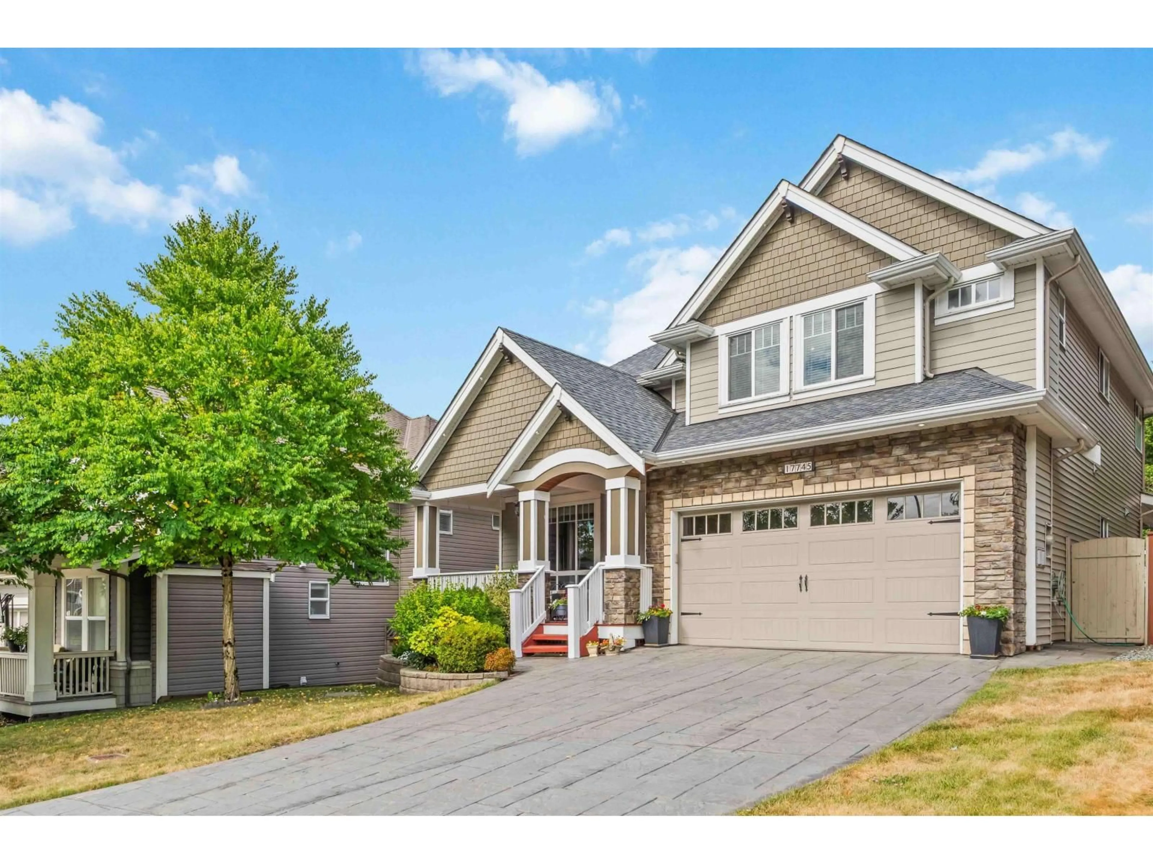 Home with vinyl exterior material, street for 17745 68, Surrey British Columbia V3S4P4