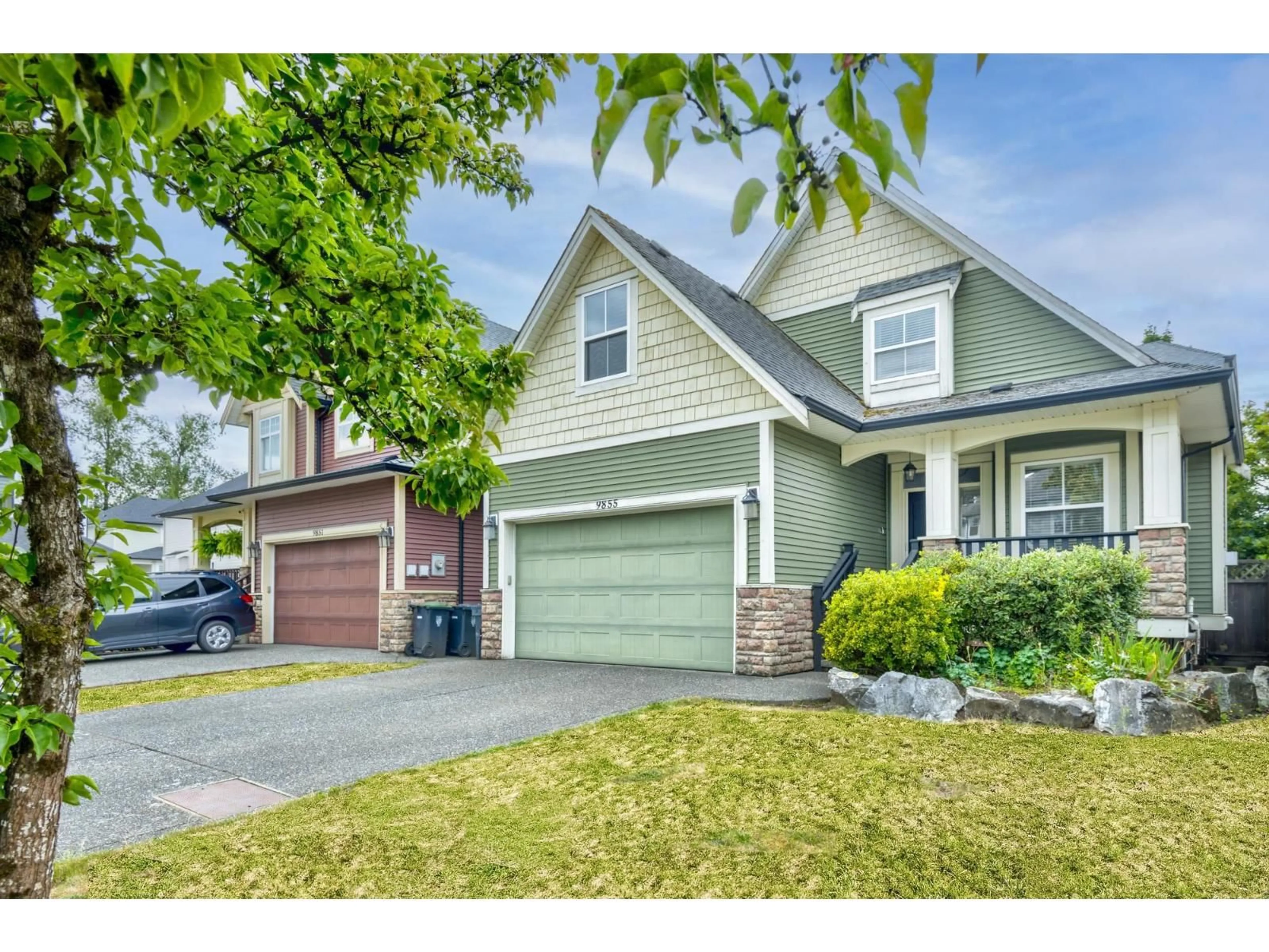 Home with vinyl exterior material, street for 9855 203A, Langley British Columbia V1M0A6