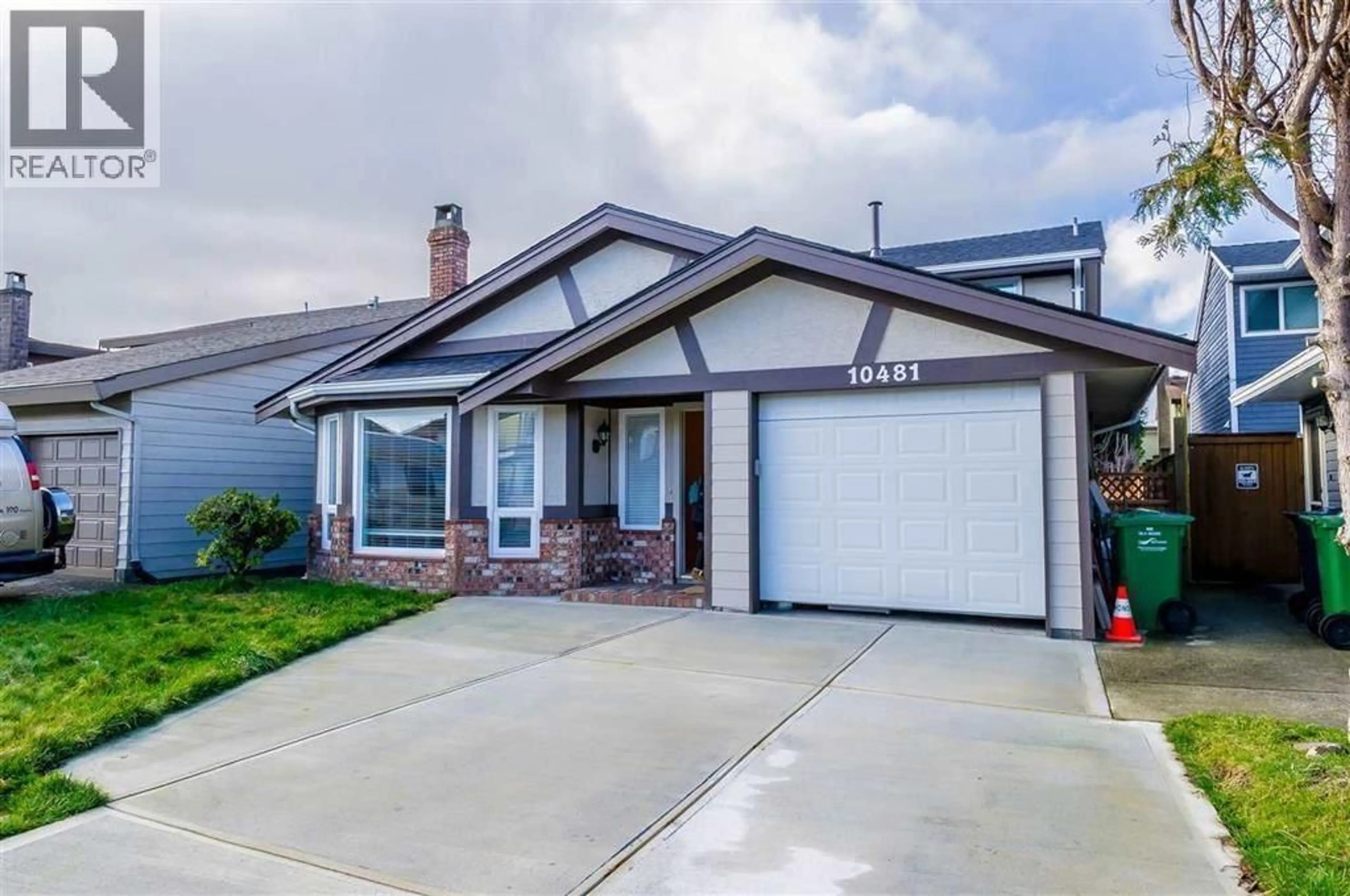 Home with vinyl exterior material, street for 10481 HOLLYBANK DRIVE, Richmond British Columbia V7E4S4