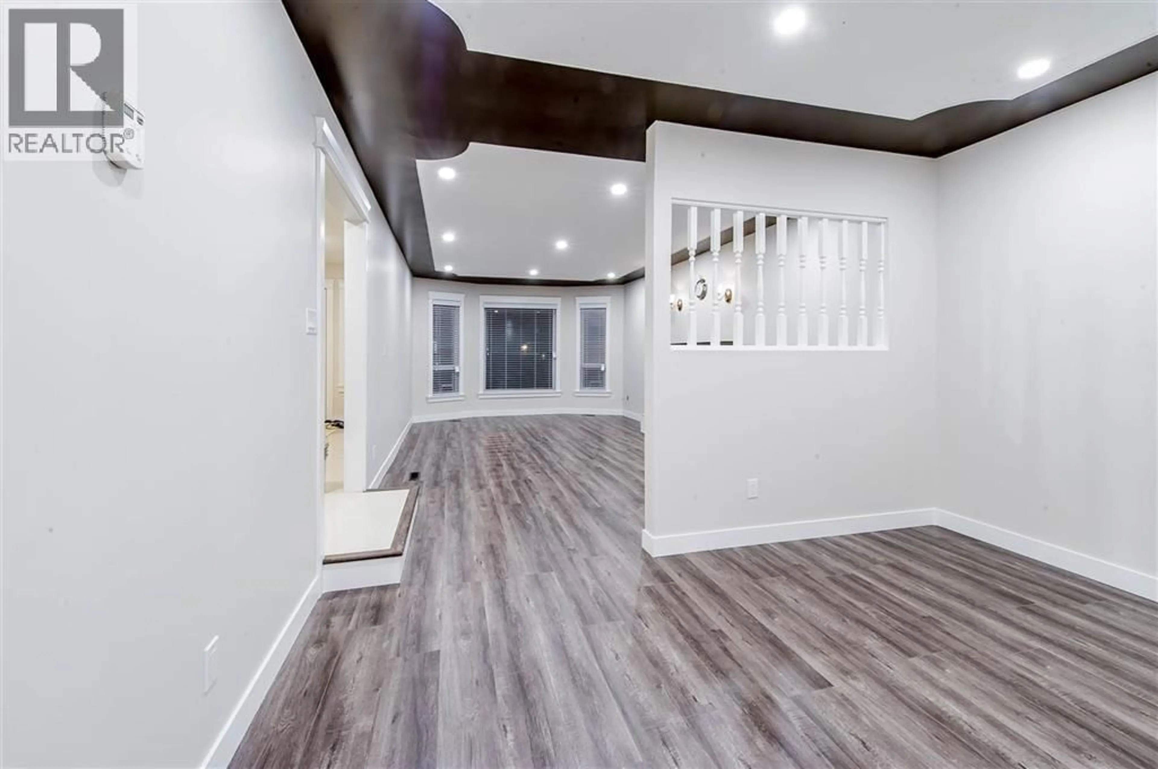 Indoor entryway for 10481 HOLLYBANK DRIVE, Richmond British Columbia V7E4S4