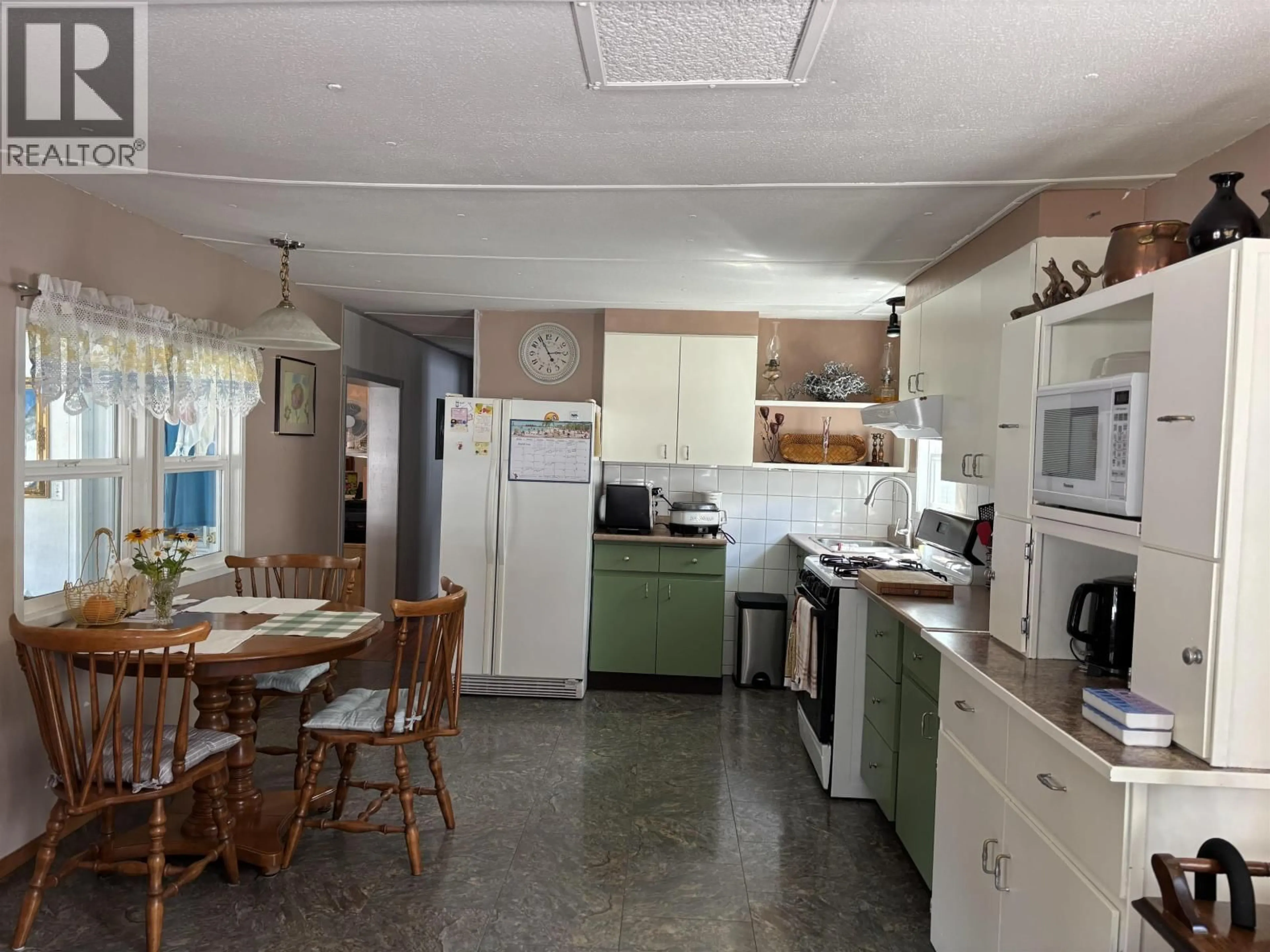 Standard kitchen, unknown for 19 - 1322 DOG CREEK ROAD, Williams Lake British Columbia V2G3G9