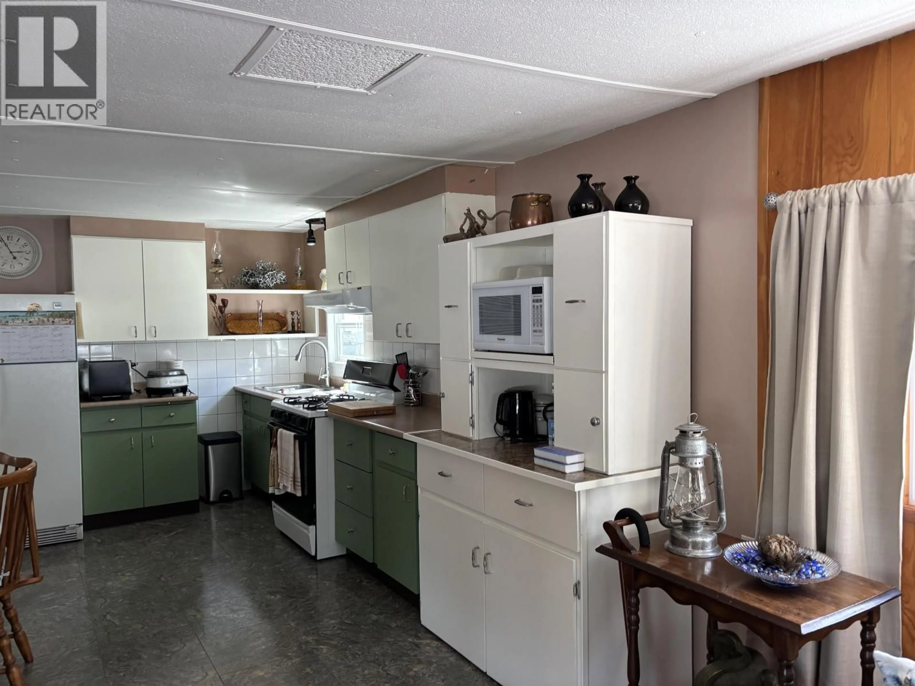 Standard kitchen, unknown for 19 - 1322 DOG CREEK ROAD, Williams Lake British Columbia V2G3G9