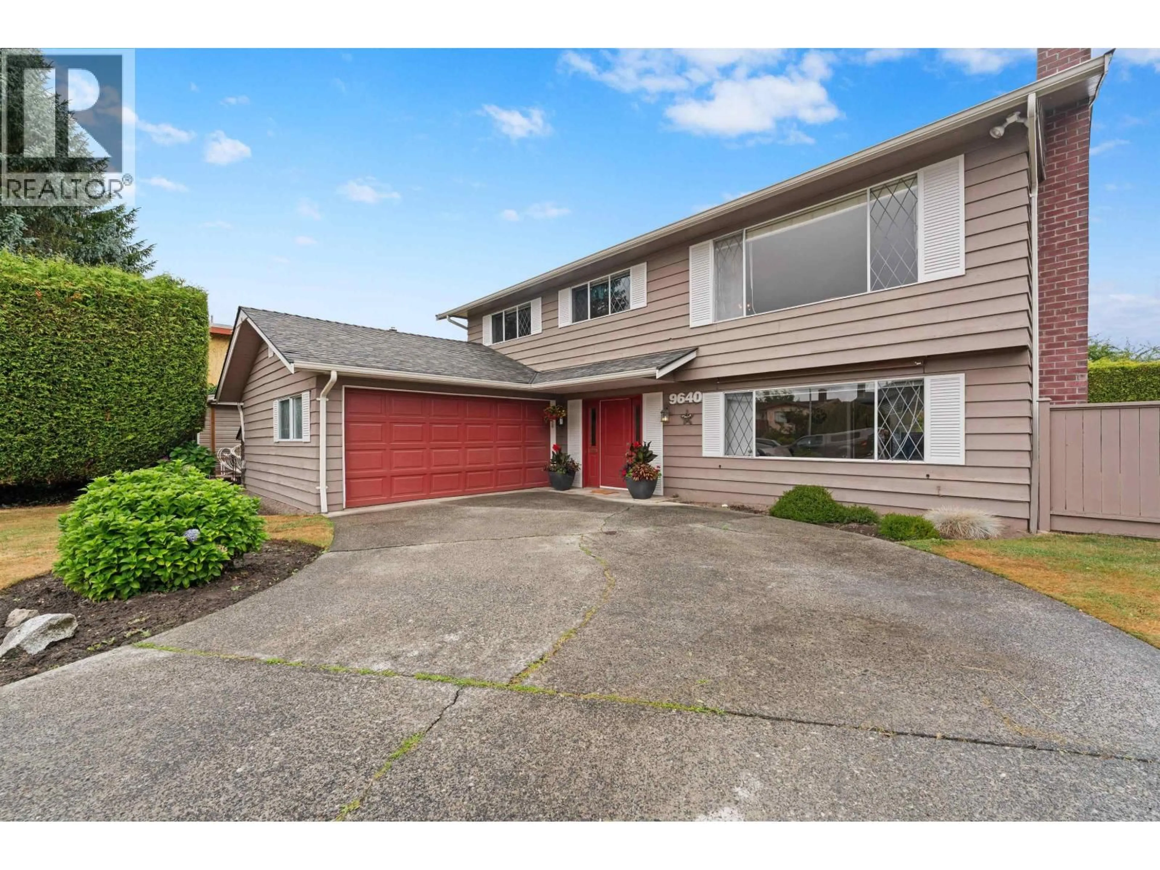 A pic from outside/outdoor area/front of a property/back of a property/a pic from drone, street for 9640 AQUILA ROAD, Richmond British Columbia V7A3R2