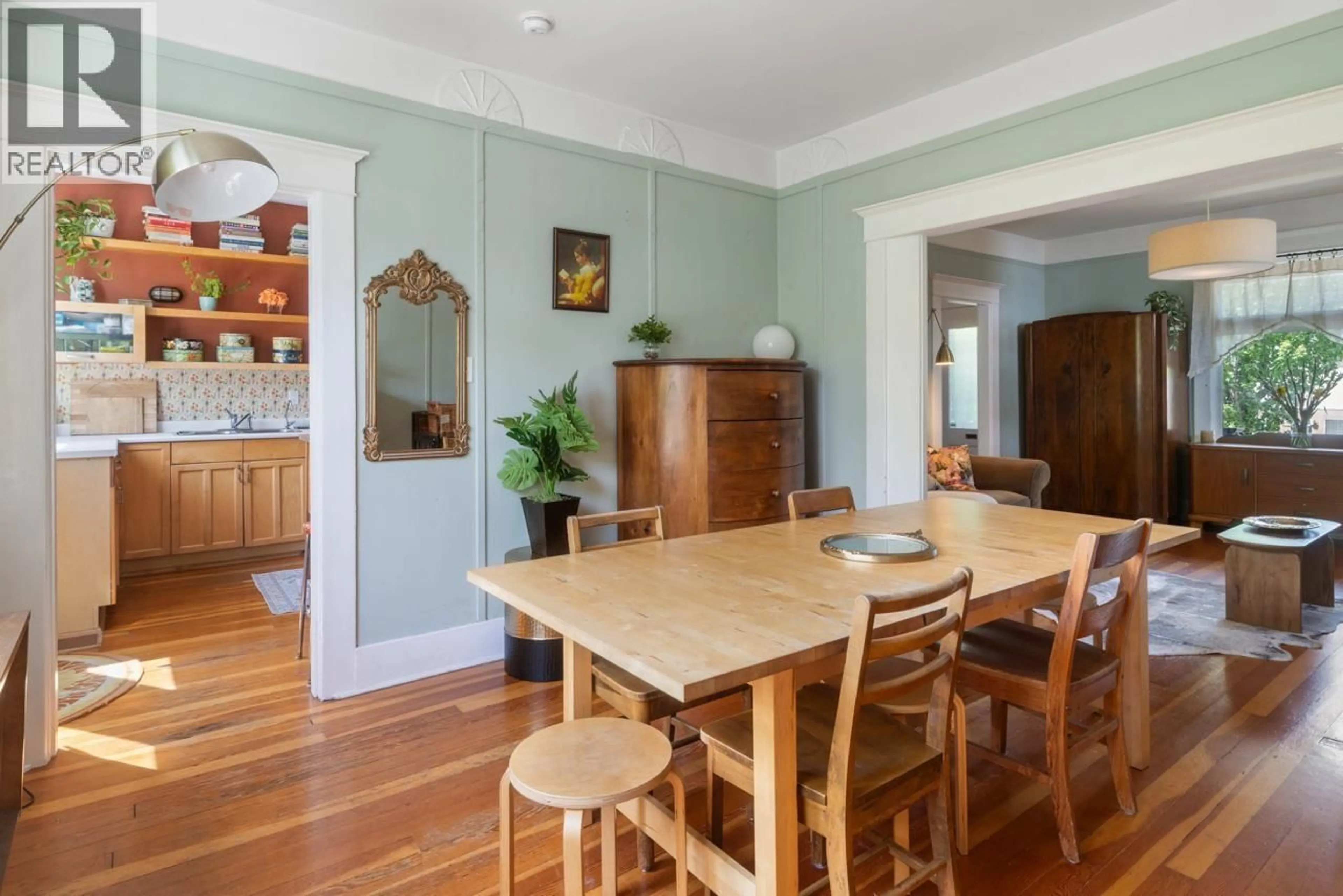 Dining room, wood/laminate floor for 3432 ST. CATHERINES STREET, Vancouver British Columbia V5V4K8