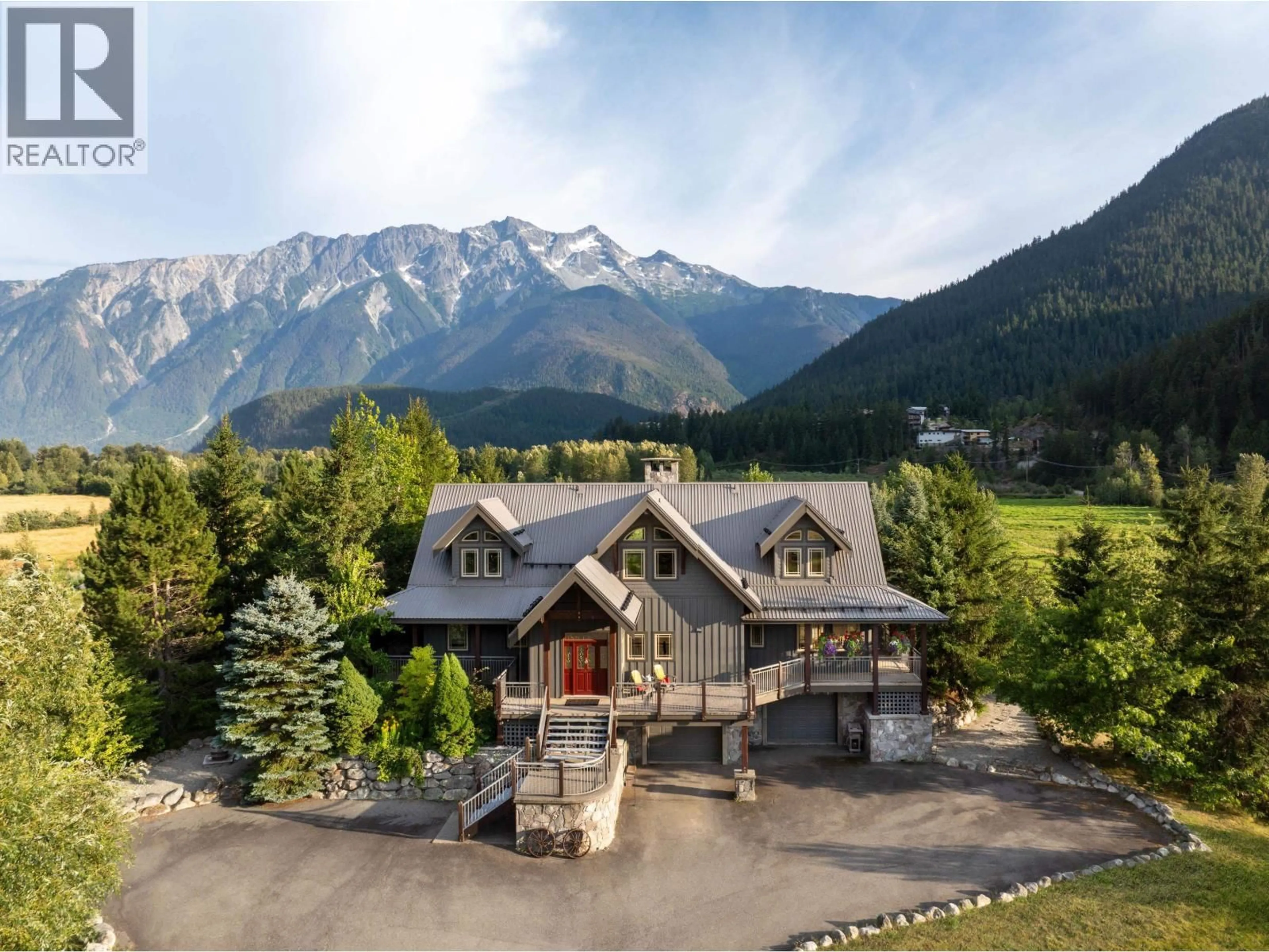 A pic from outside/outdoor area/front of a property/back of a property/a pic from drone, mountain view for 1360 COLLINS ROAD, Pemberton British Columbia V0N2L0