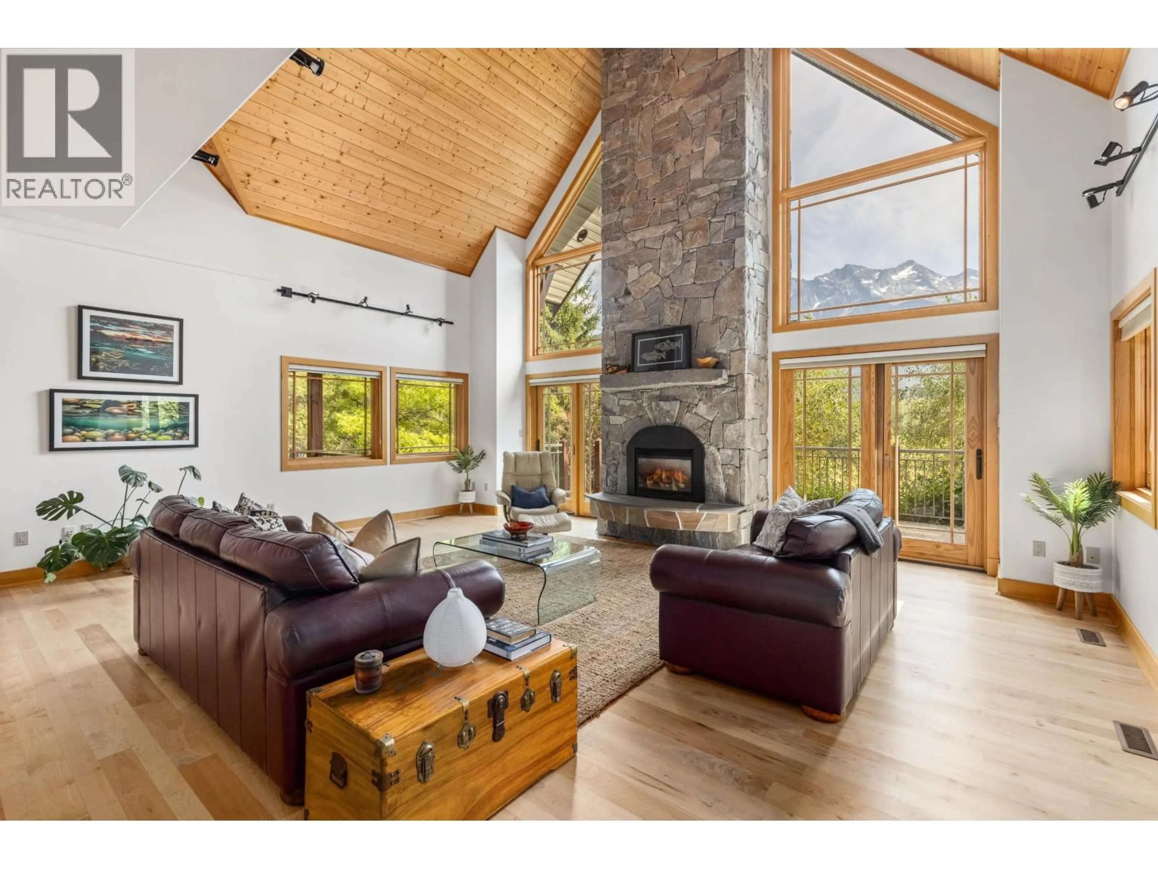 Living room with furniture, wood/laminate floor for 1360 COLLINS ROAD, Pemberton British Columbia V0N2L0