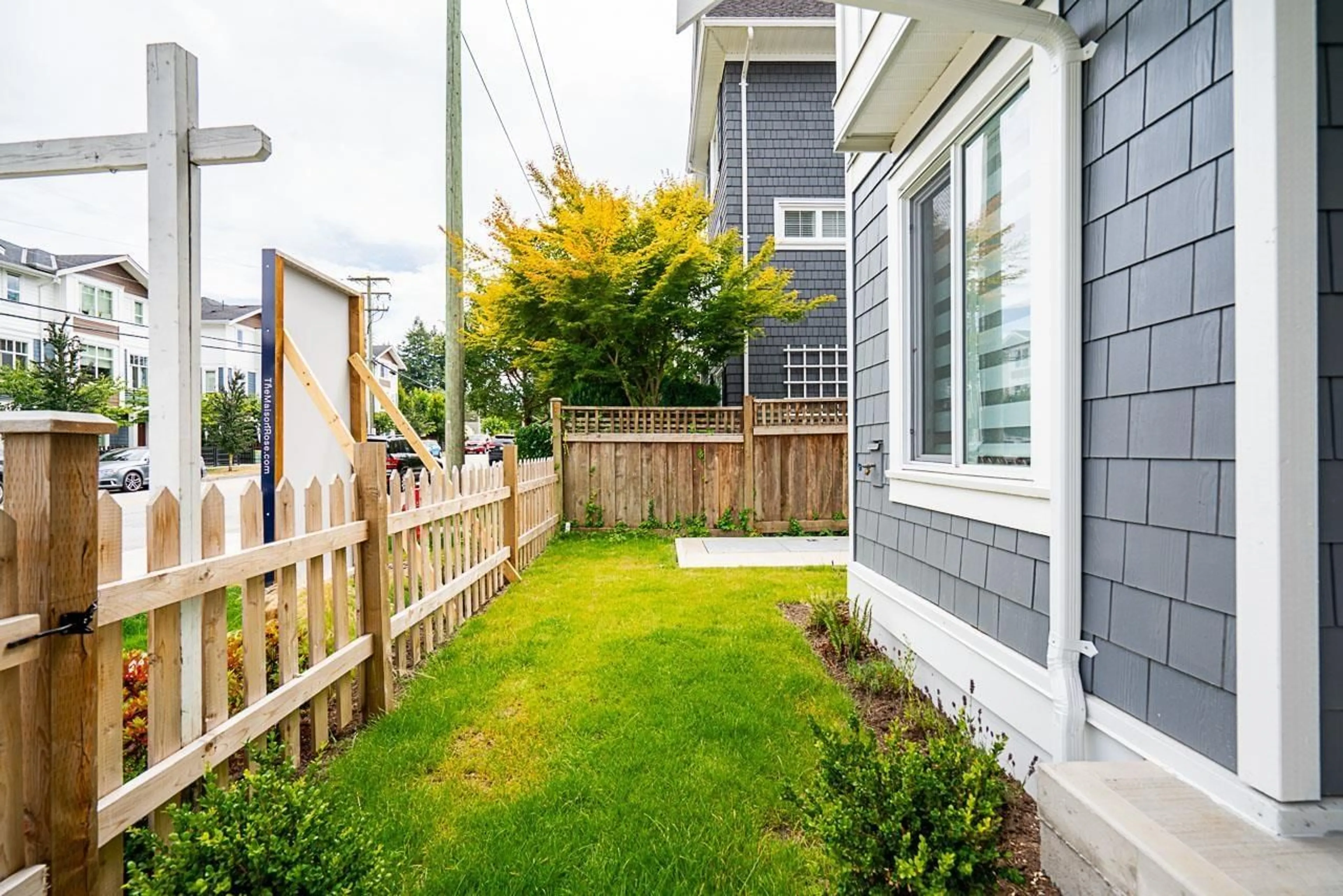 Patio, street for 4 - 2525 156, Surrey British Columbia V3V7P2