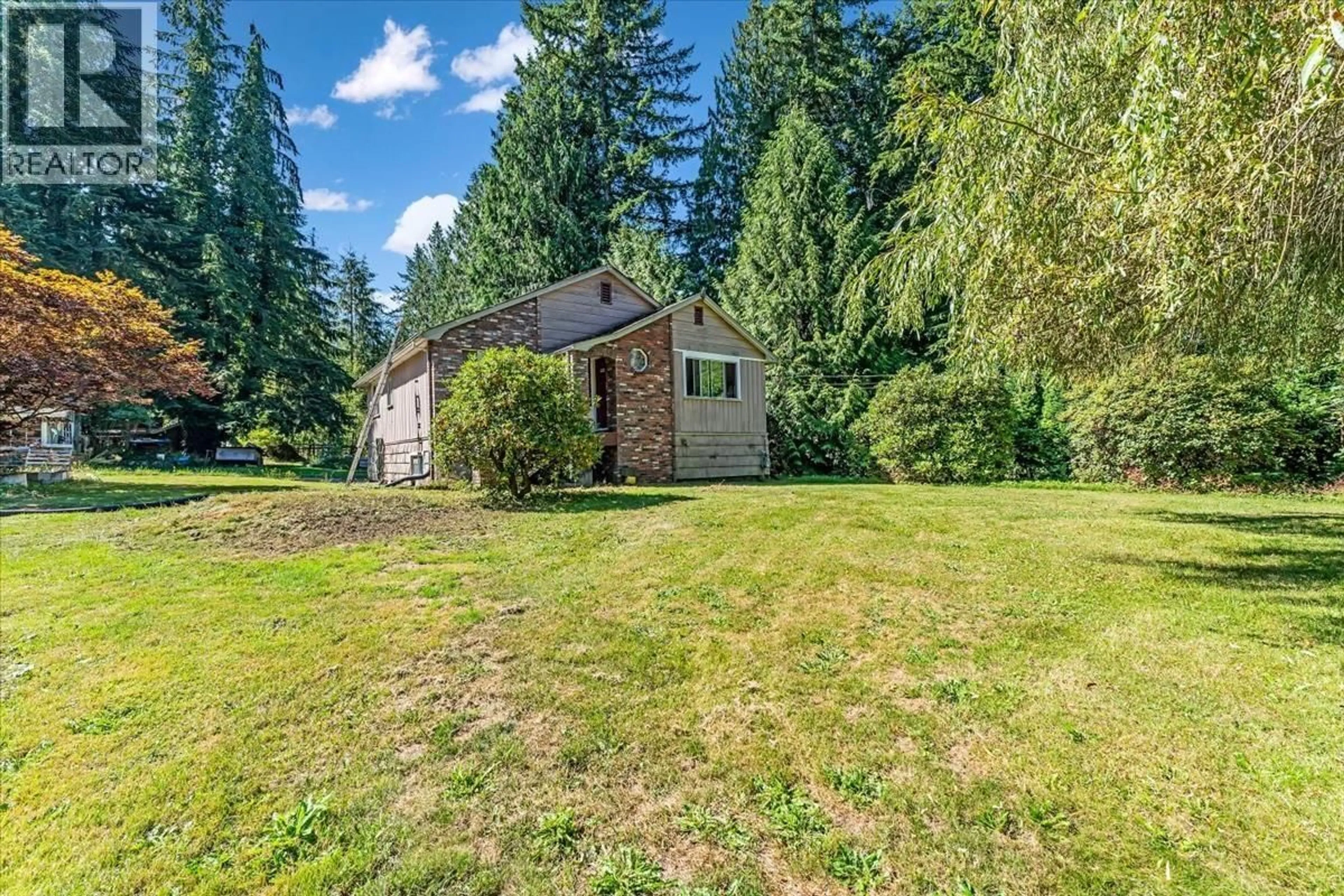 A pic from outside/outdoor area/front of a property/back of a property/a pic from drone, forest/trees view for 26928 FERGUSON AVENUE, Maple Ridge British Columbia V2W1R9