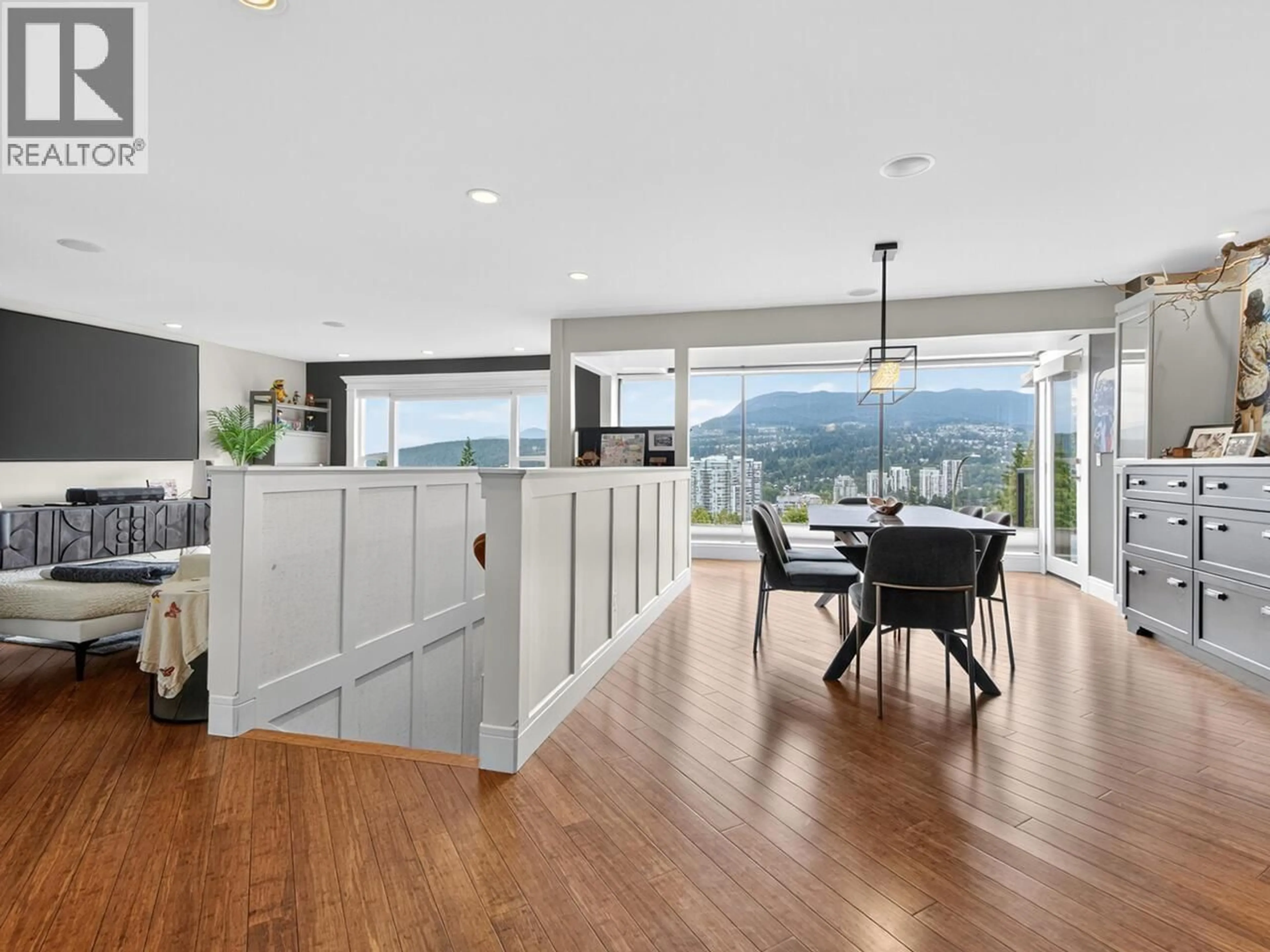 Open concept kitchen, unknown for 1052 CORONA CRESCENT, Coquitlam British Columbia V3J7J3