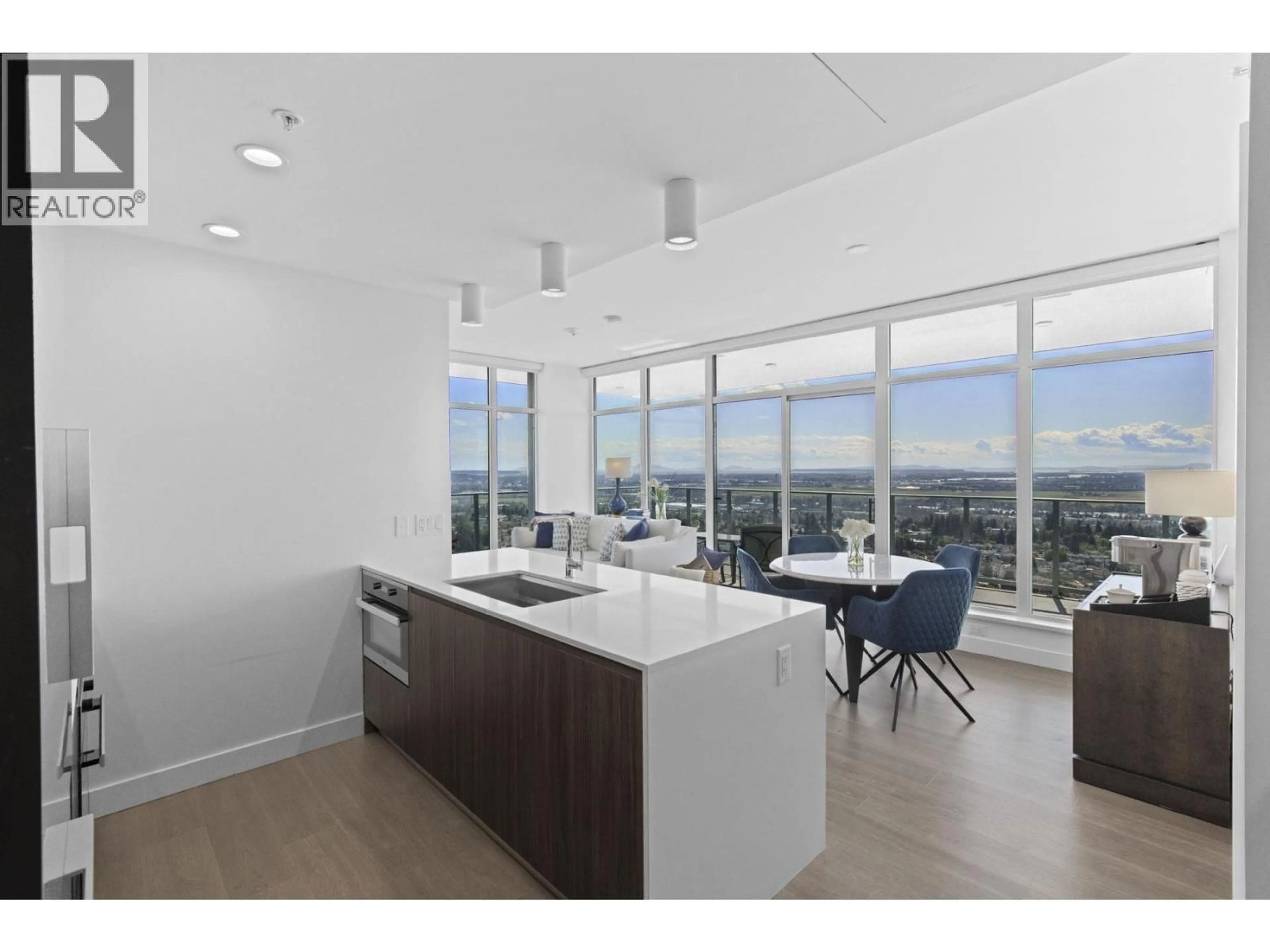 Open concept kitchen, unknown for 2504 - 6511 SUSSEX AVENUE, Burnaby British Columbia V5H0K5