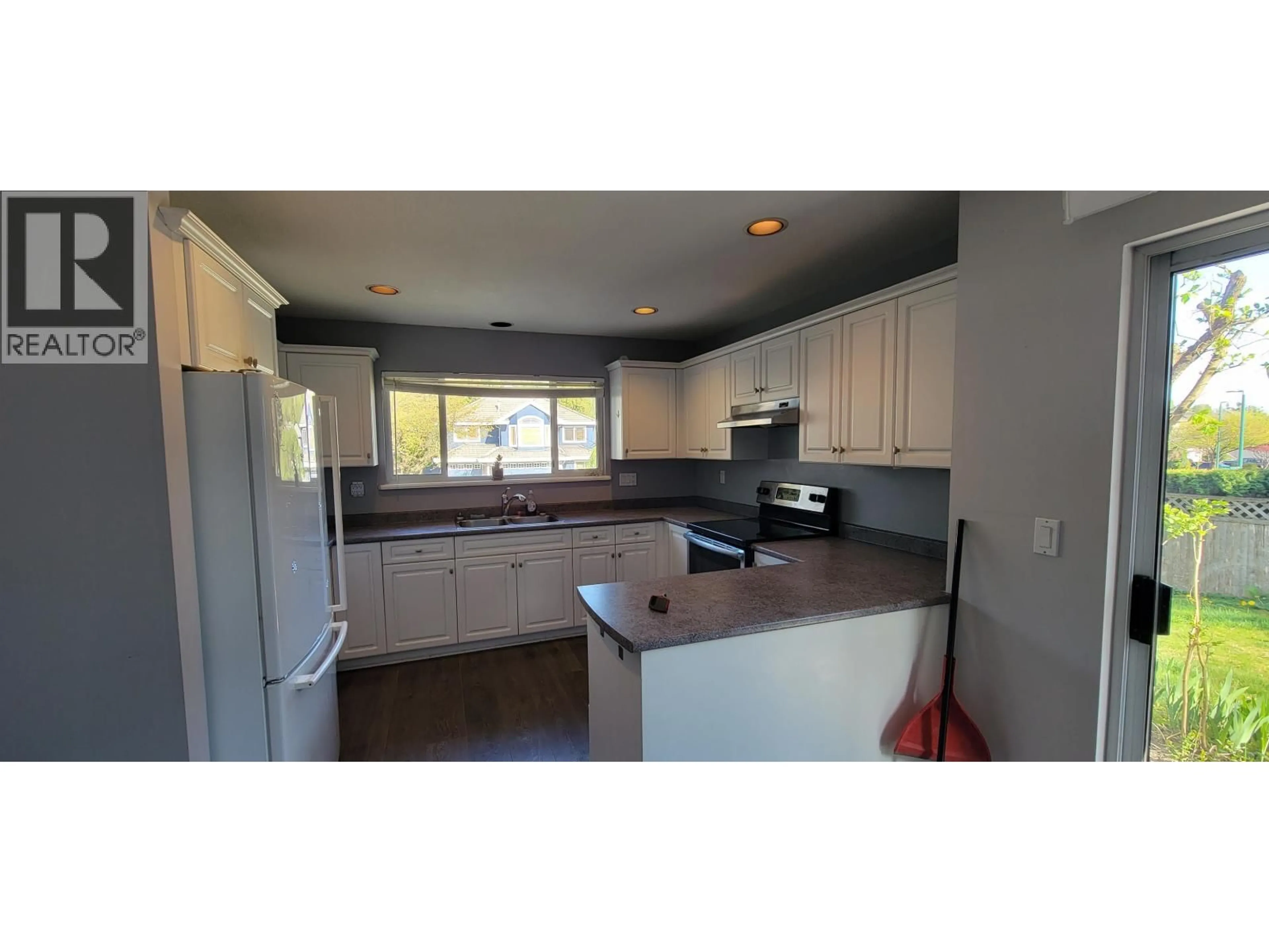Open concept kitchen, unknown for 3320 RAKANNA PLACE, Coquitlam British Columbia V3E3B2